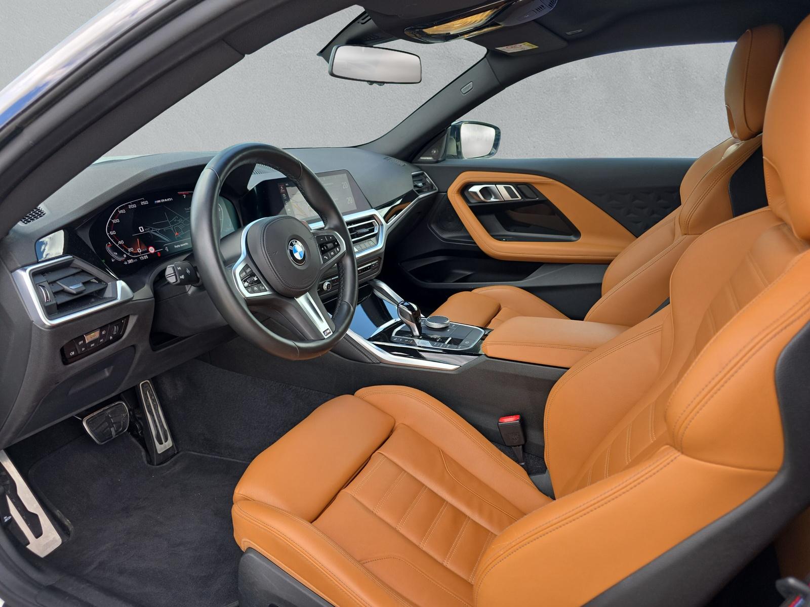 BMW M240i xDrive Coupé-image-10