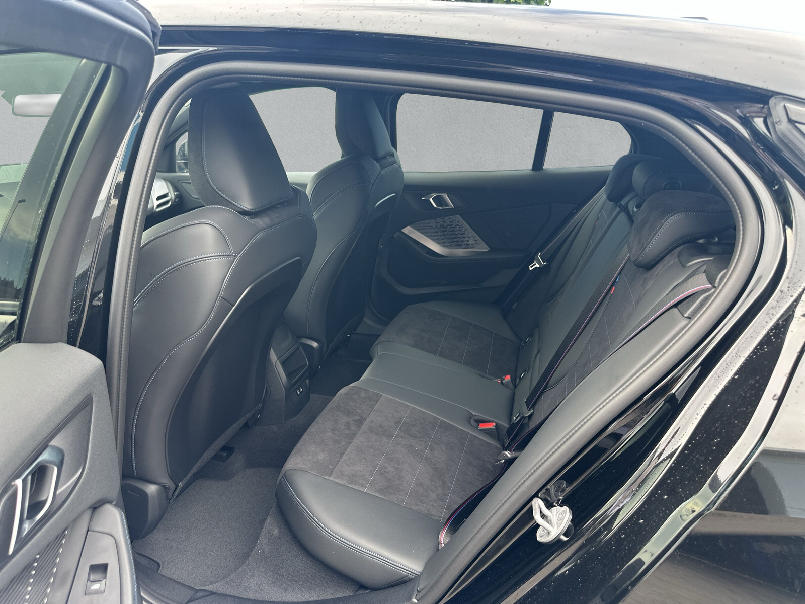 BMW 123 xDrive M Sport Pro Steptronic (CH) **Action de leasing à 0.9%**-image-15