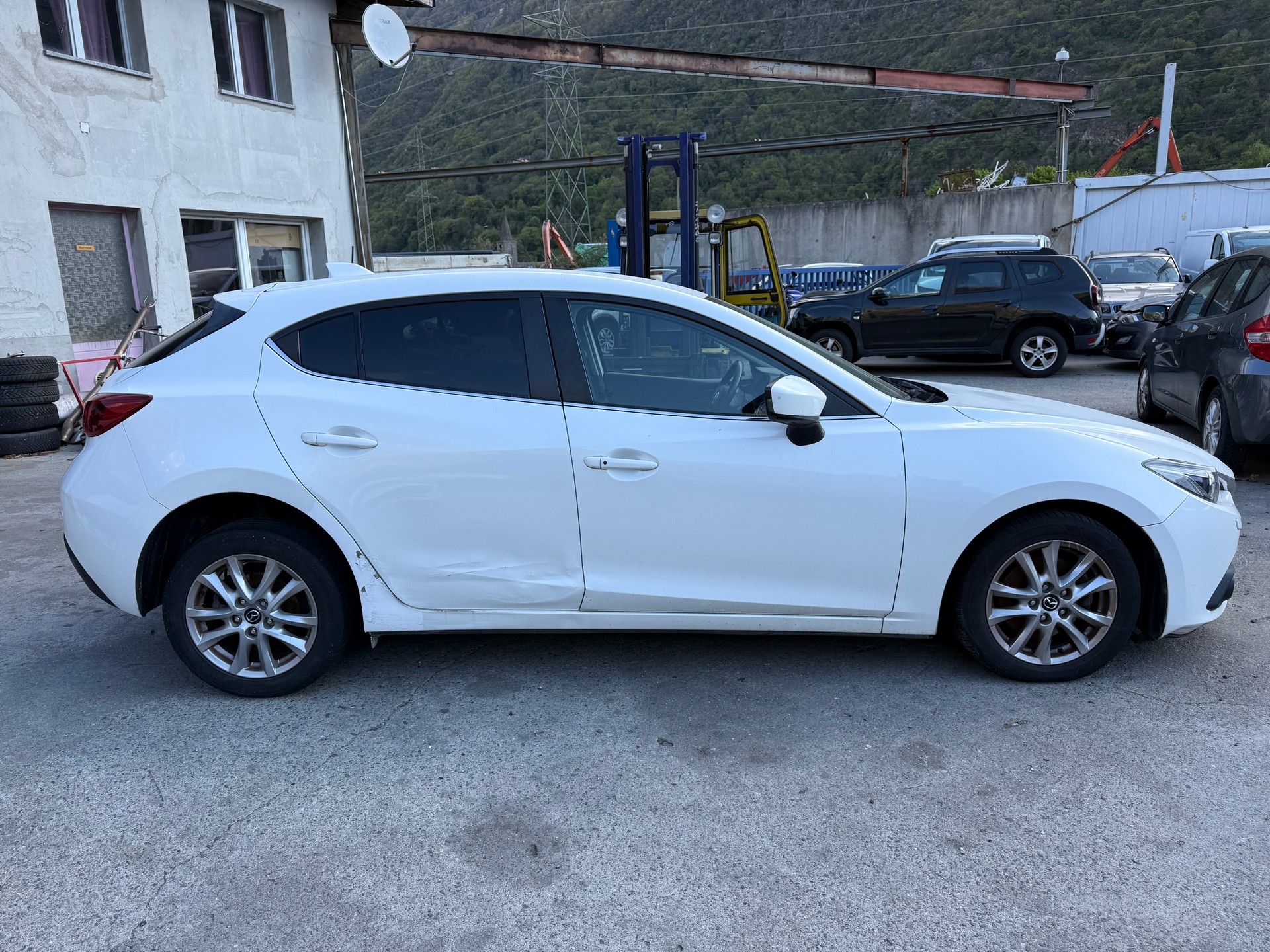 MAZDA 3 2.2 16V CD Ambition Activematic-image-4