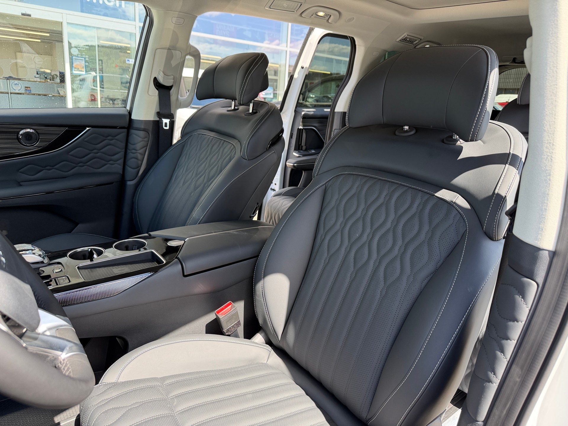 FORTHING 9 1.5T PHEV 7 Sitze Full Option Plugin-image-9