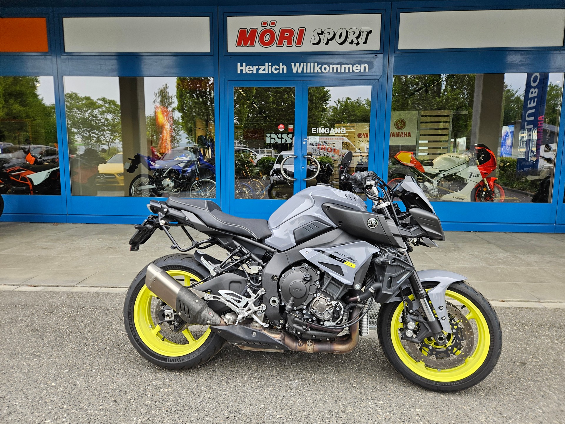 YAMAHA MT-10 ABS