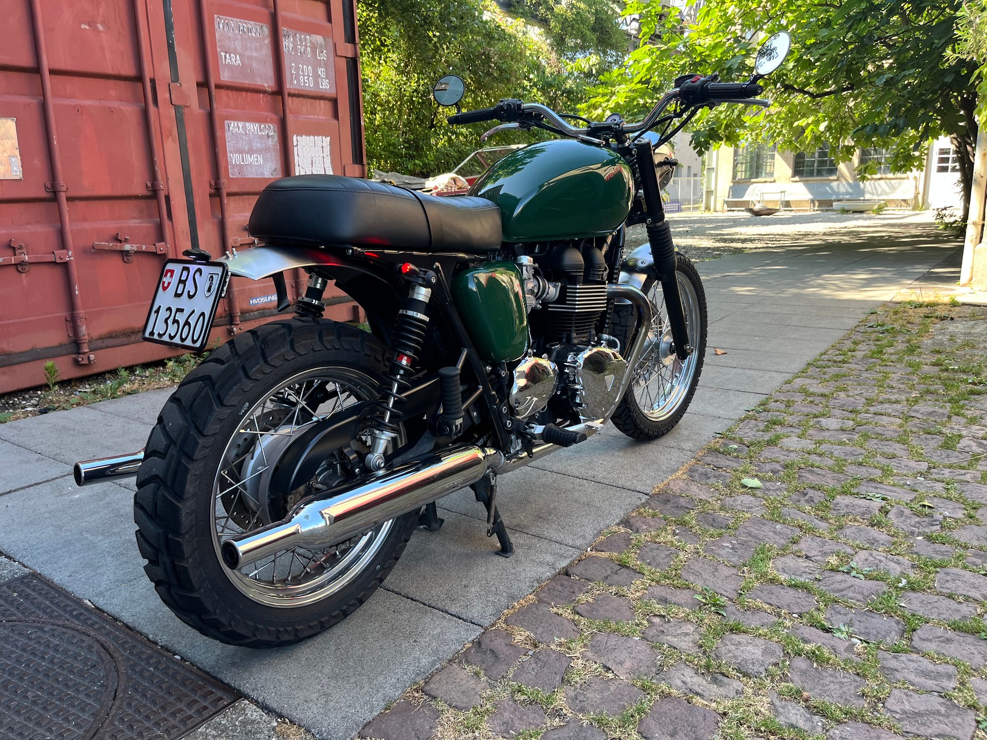 TRIUMPH Bonneville 900 i T 100-image-8