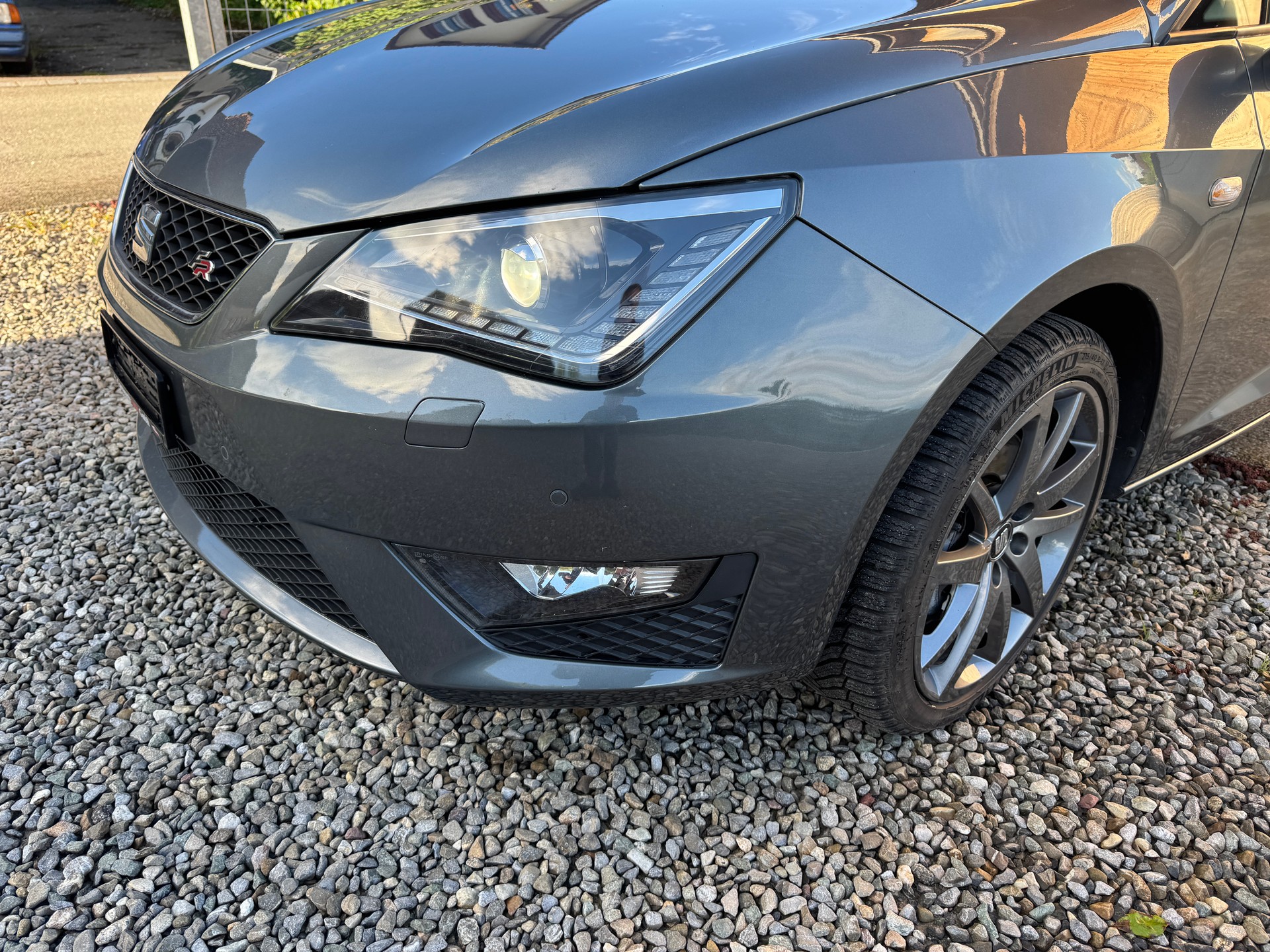 SEAT IBIZA 1.6 TDI ST FR-image-11