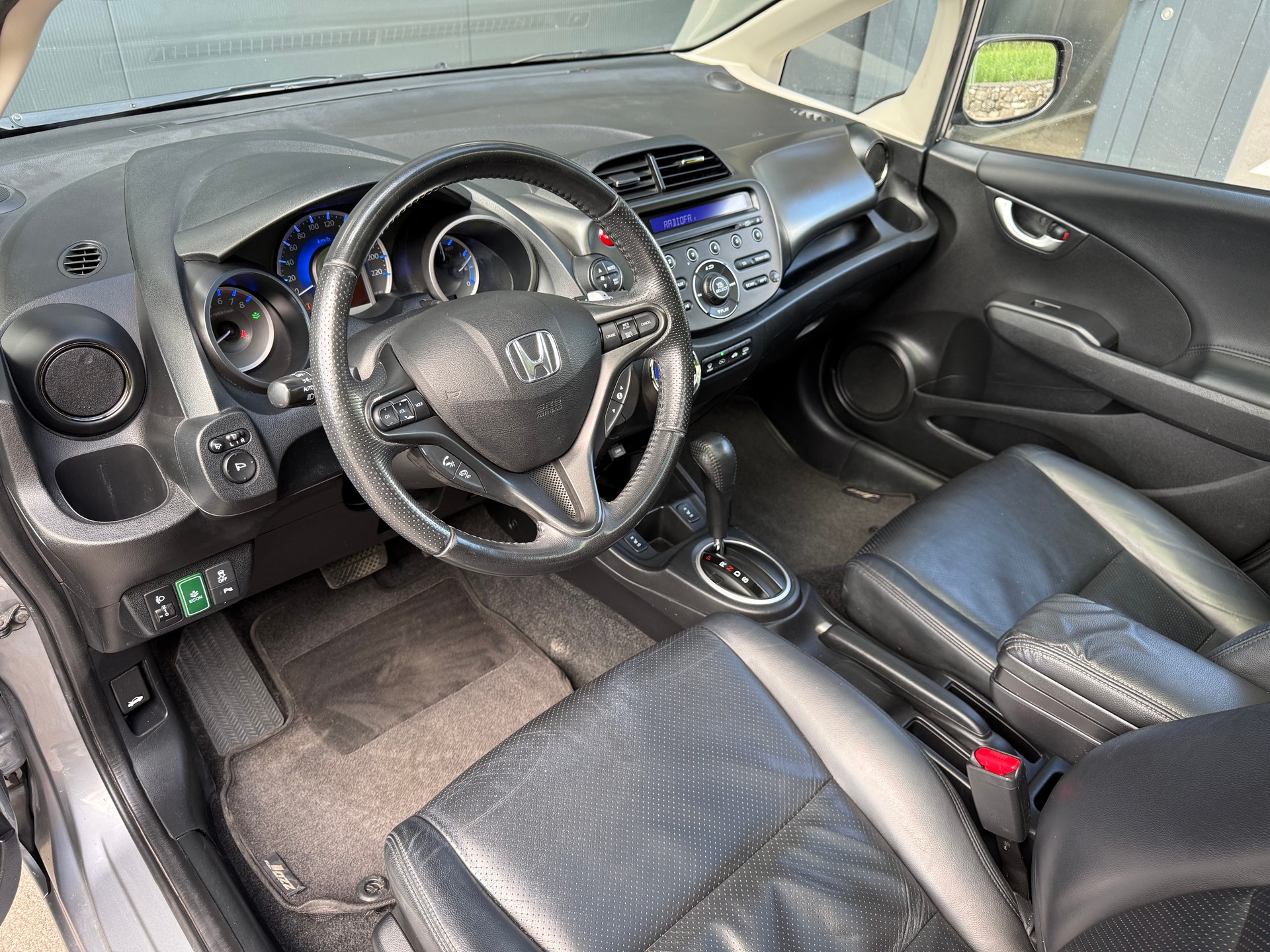HONDA Jazz 1.3i Hybrid Exclusive CVT-image-6
