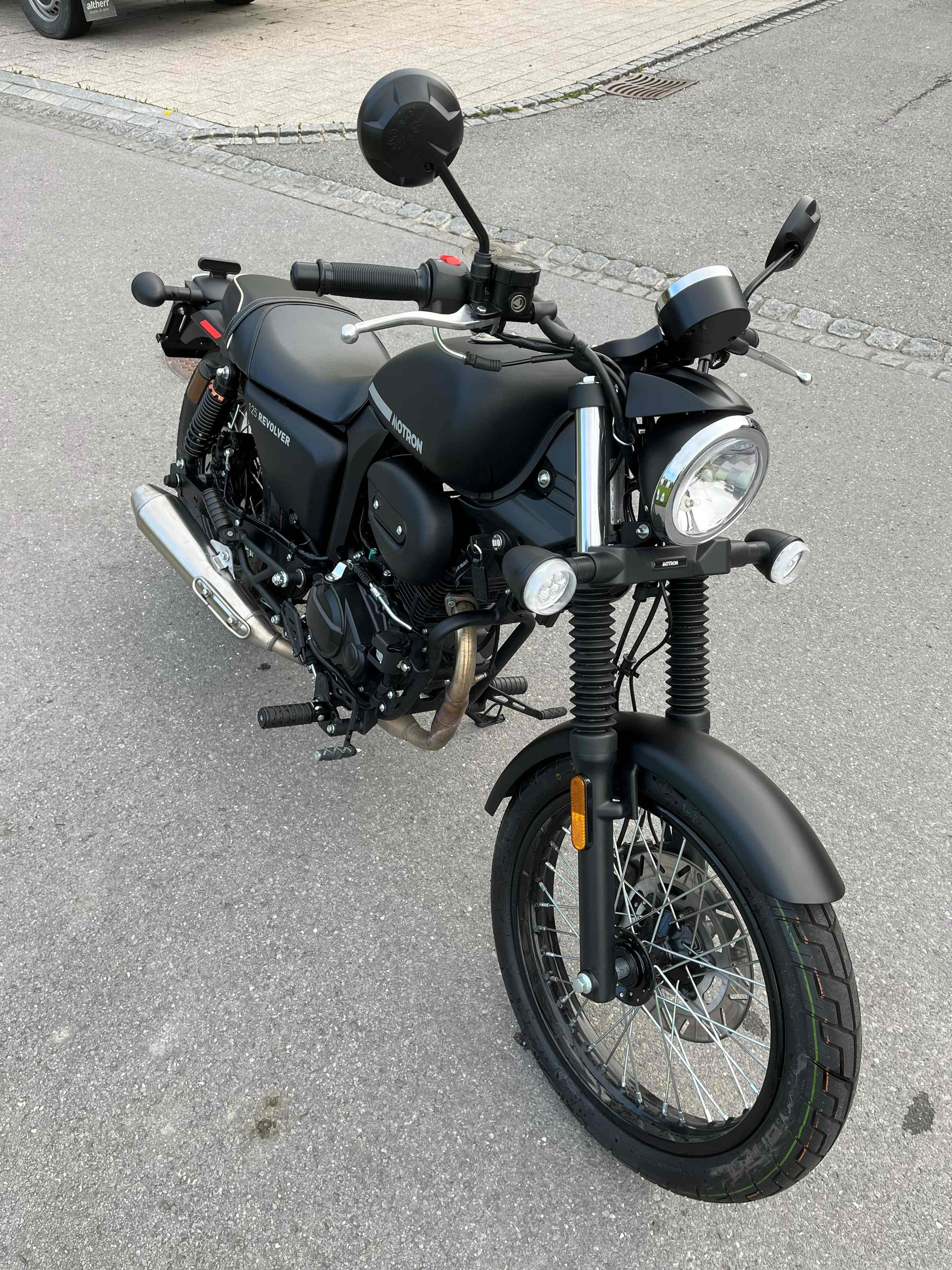 MOTRON Revolver 125