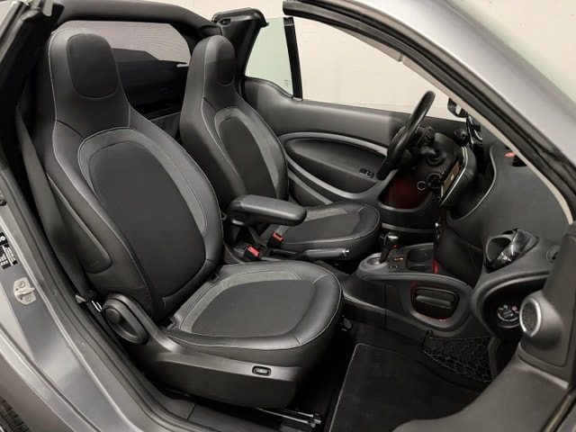 SMART fortwo Cabrio Brabus 109 twinmatic-image-20