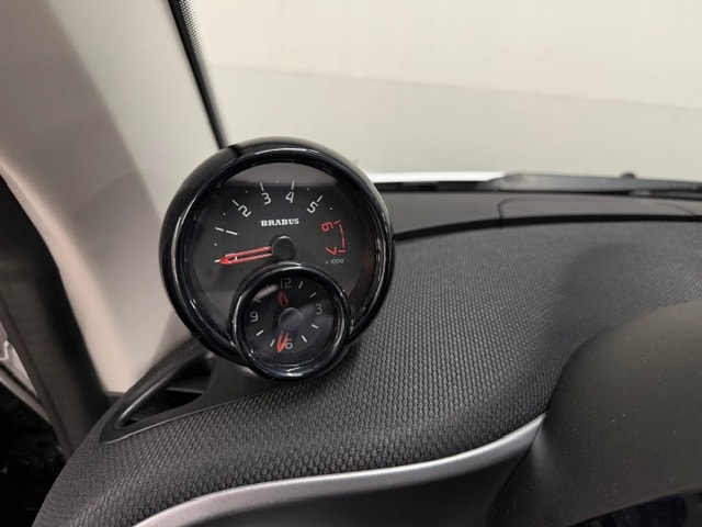 SMART fortwo Cabrio Brabus 109 twinmatic-image-22