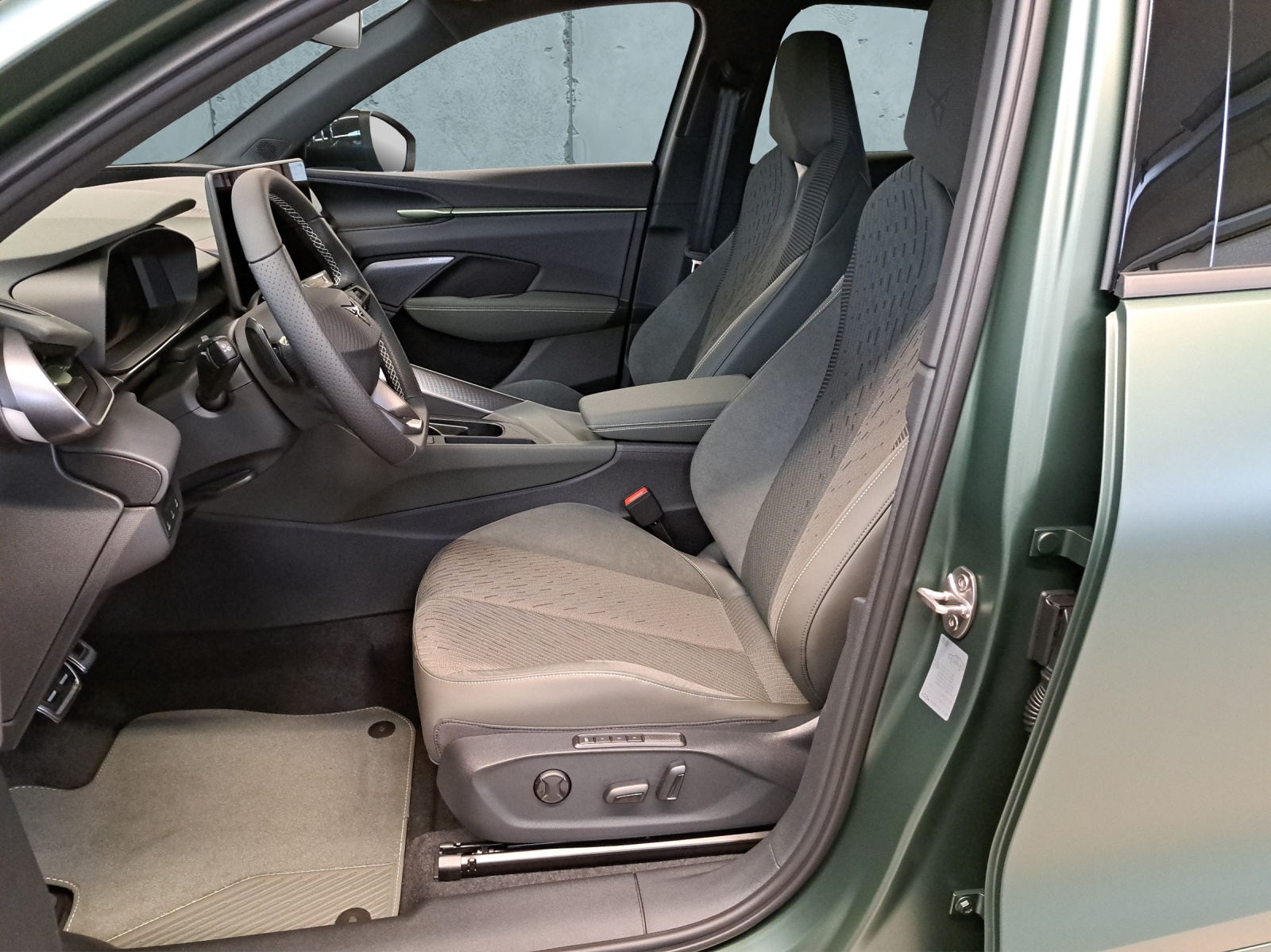 CUPRA Terramar 2.0 TSI DSG Prime Edition VZ 4Drive-image-9