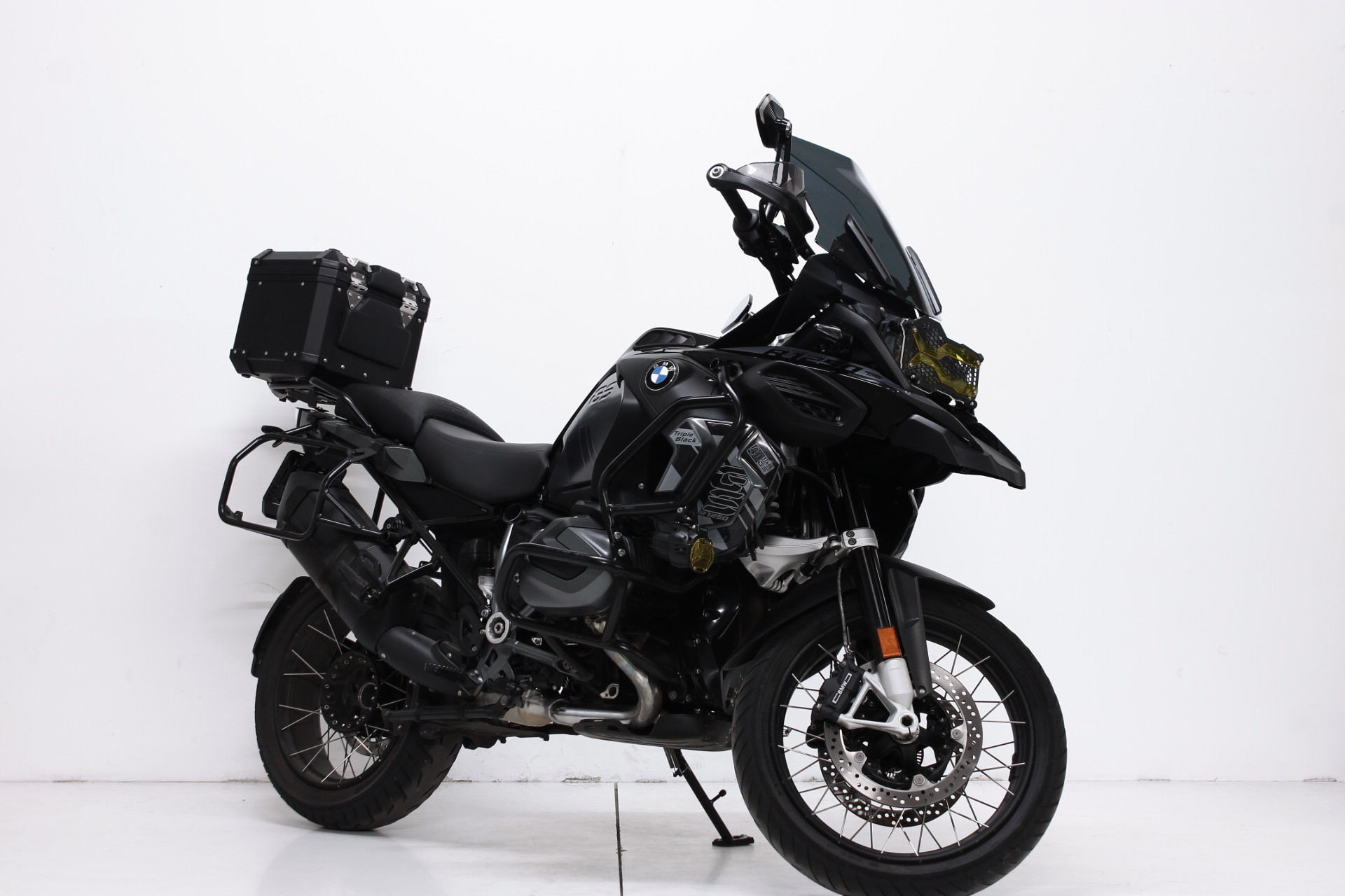 BMW R 1250 GS Adventure Triple Black-image-0