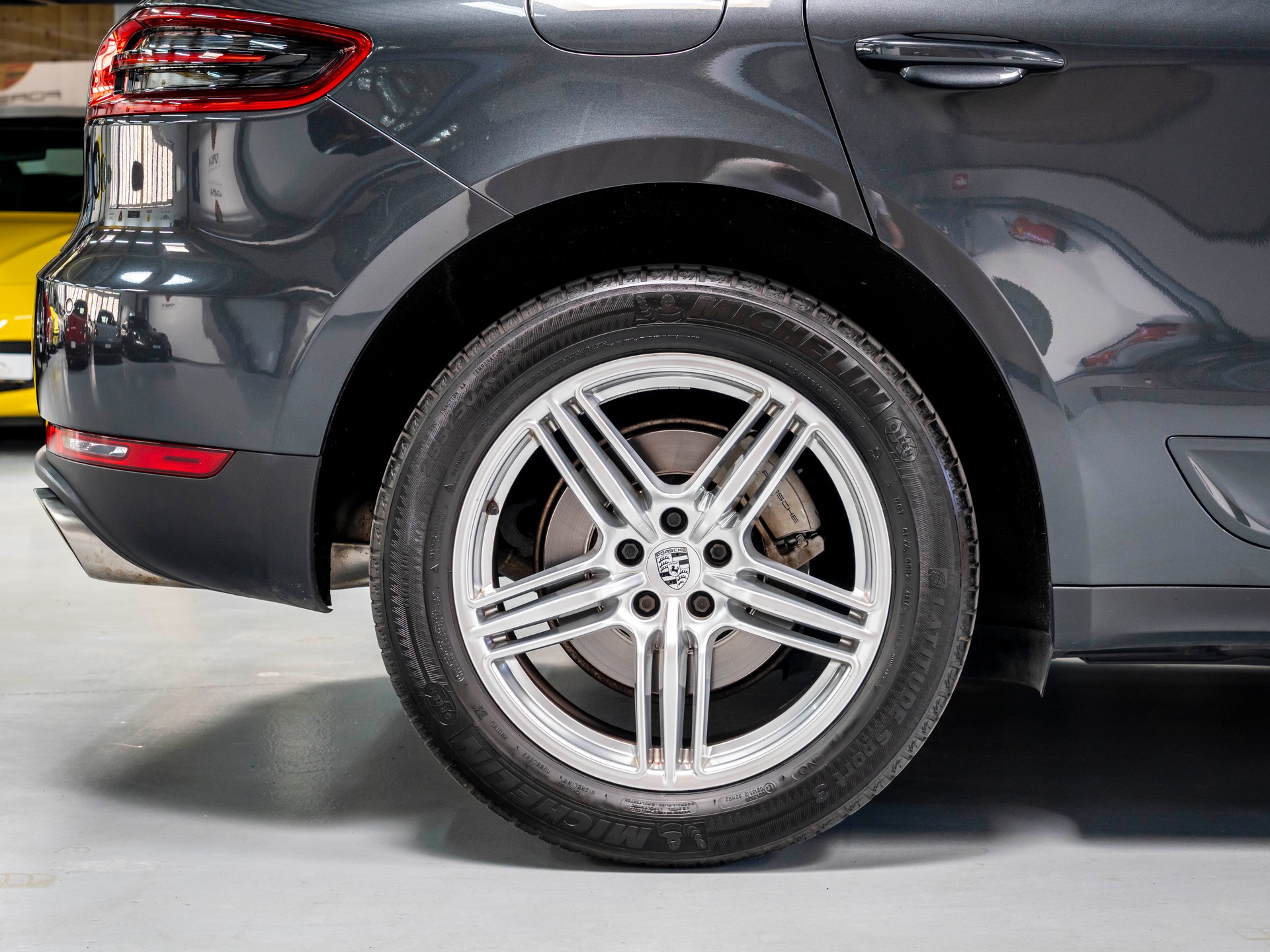 PORSCHE Macan S PDK-image-11