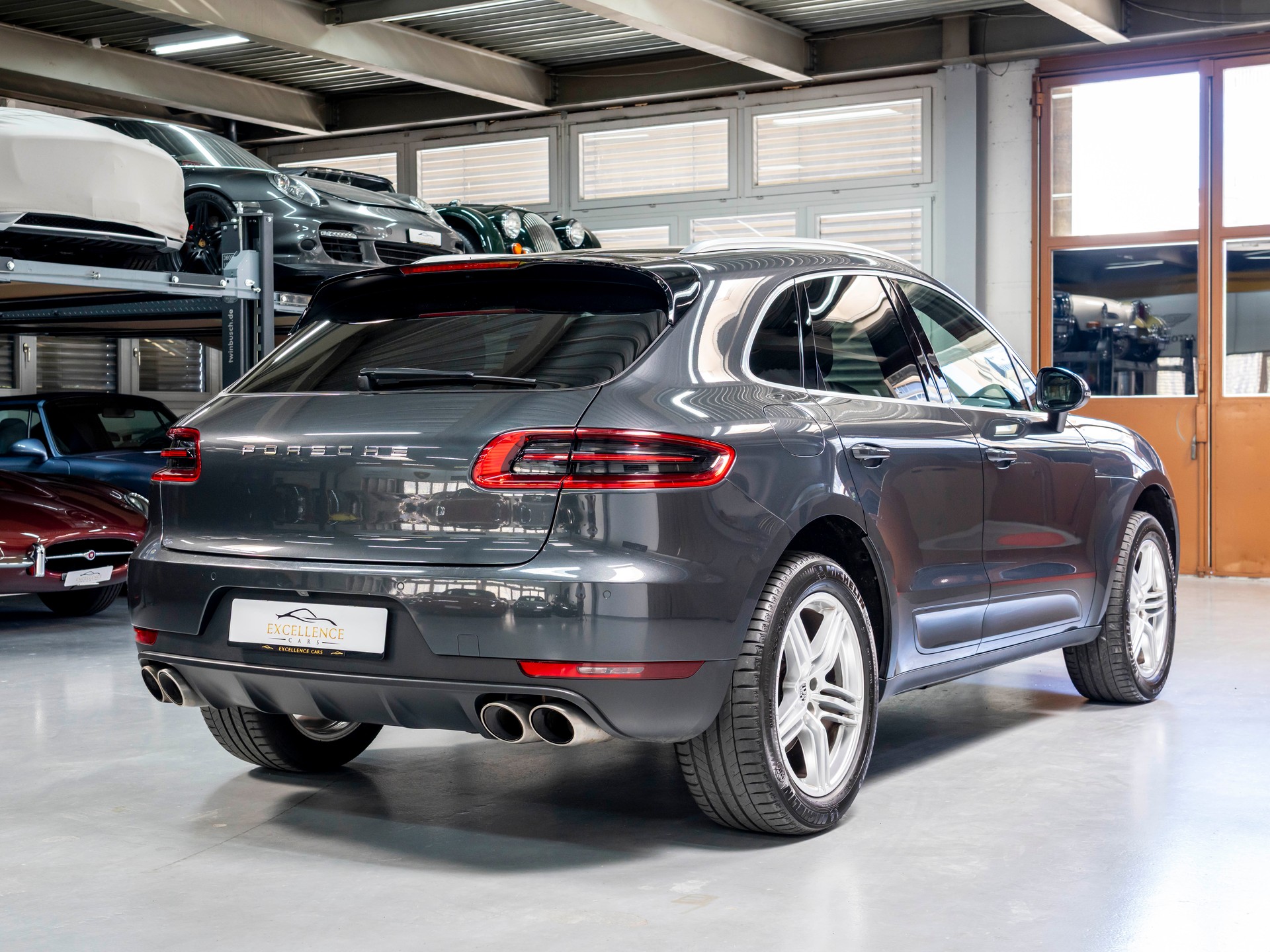 PORSCHE Macan S PDK-image-5