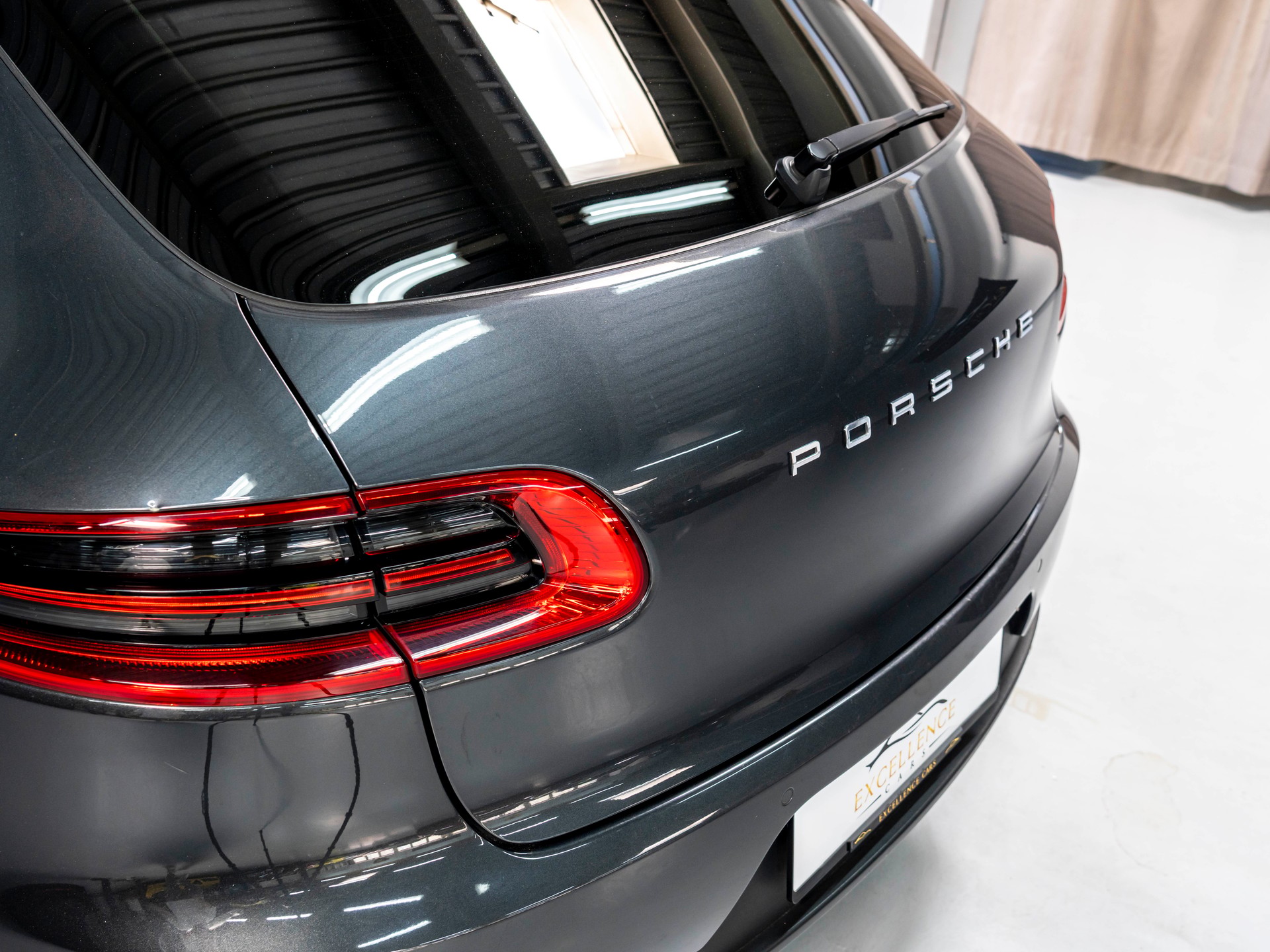 PORSCHE Macan S PDK-image-30