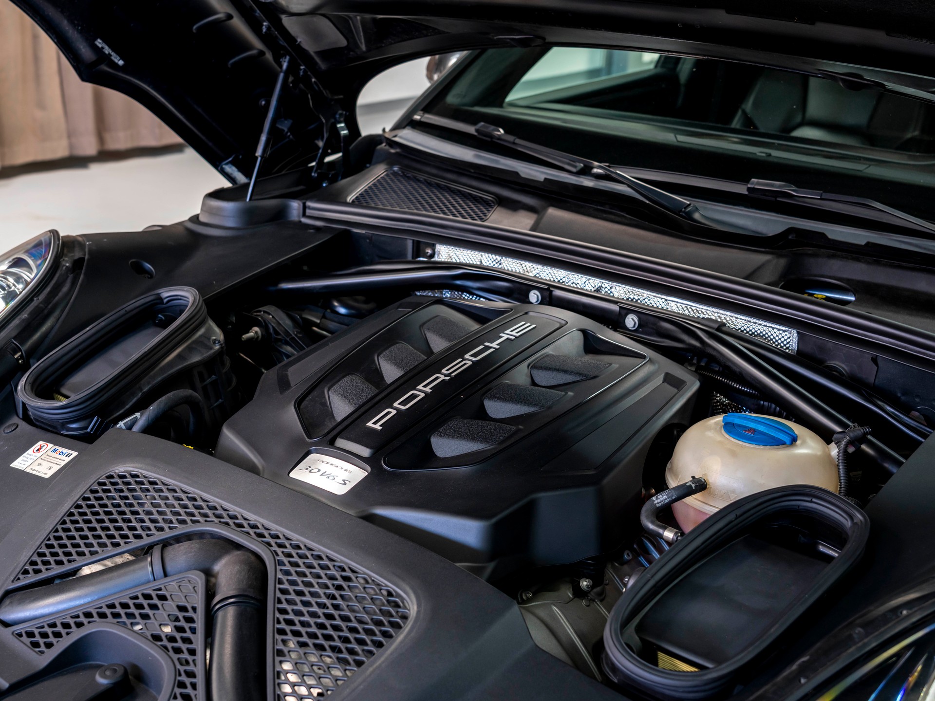 PORSCHE Macan S PDK-image-27