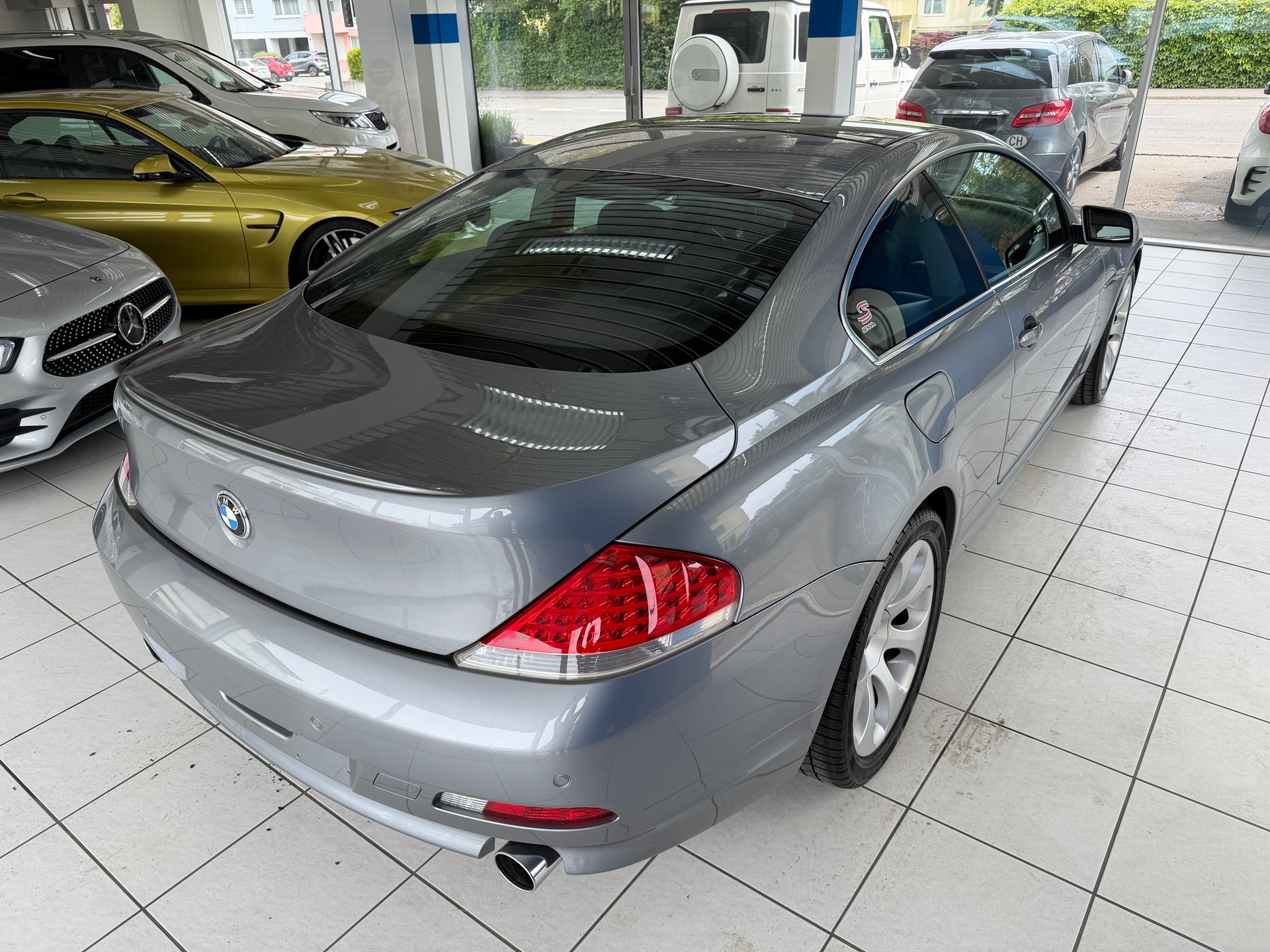 BMW 645i-image-4