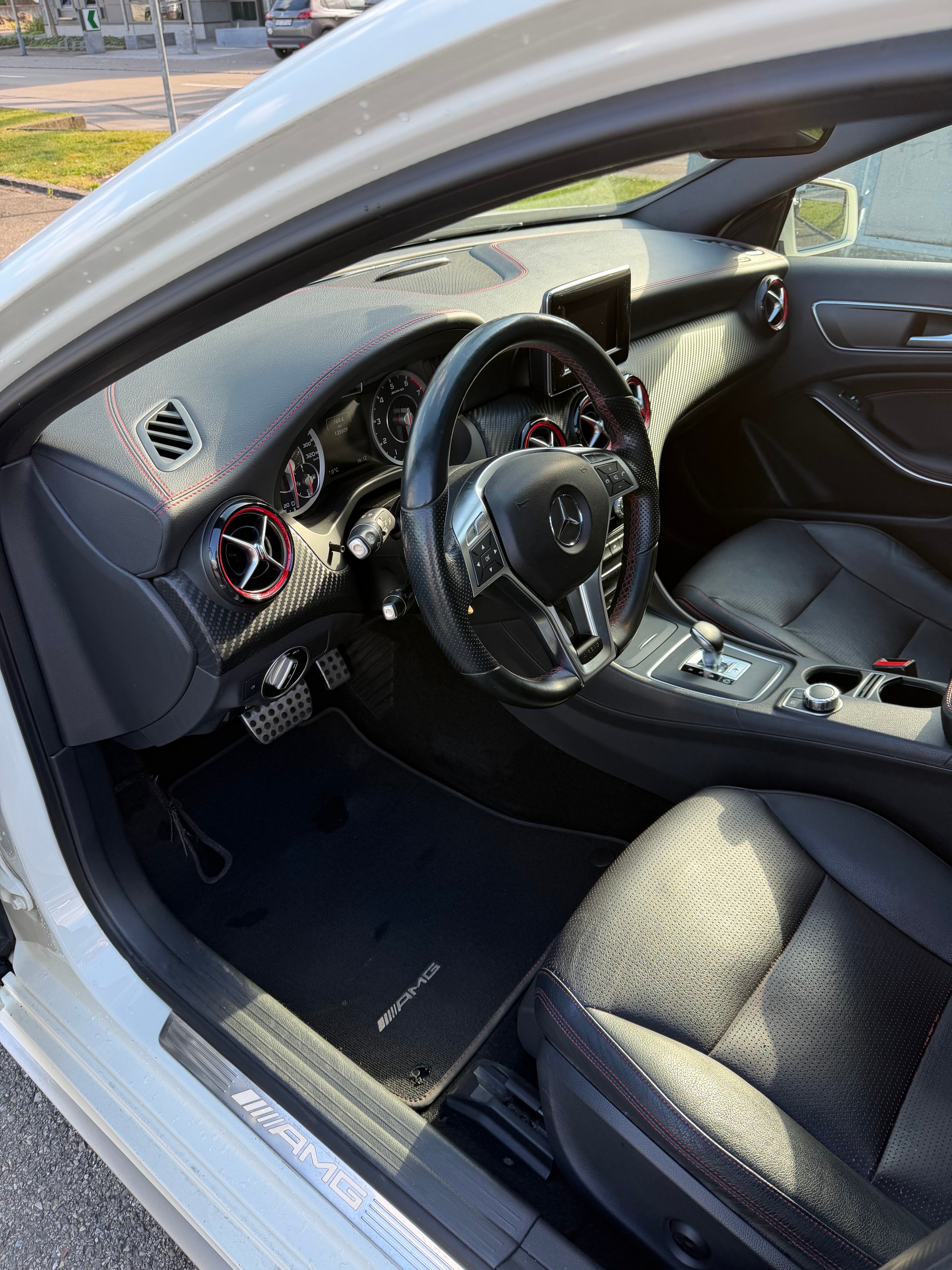 MERCEDES-BENZ A 45 AMG 4Matic Speedshift 7G-DCT-image-10