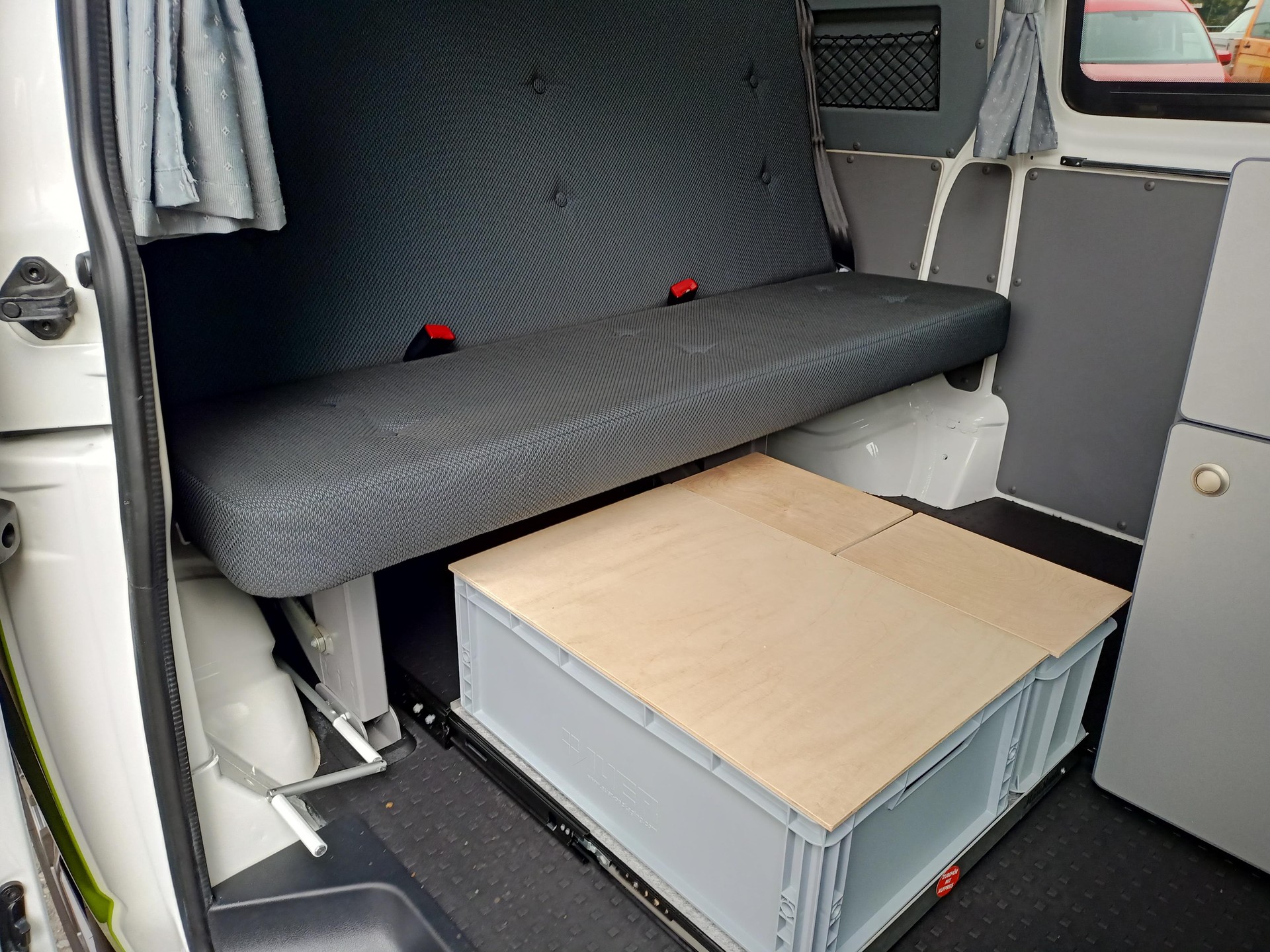 VW T6 2.0 TDI MareMonti SURF Camper 5-6Sitze-image-13
