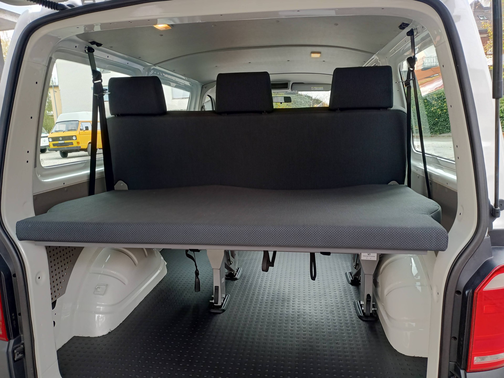 VW T6 2.0 TDI MareMonti SURF Camper 5-6Sitze-image-9