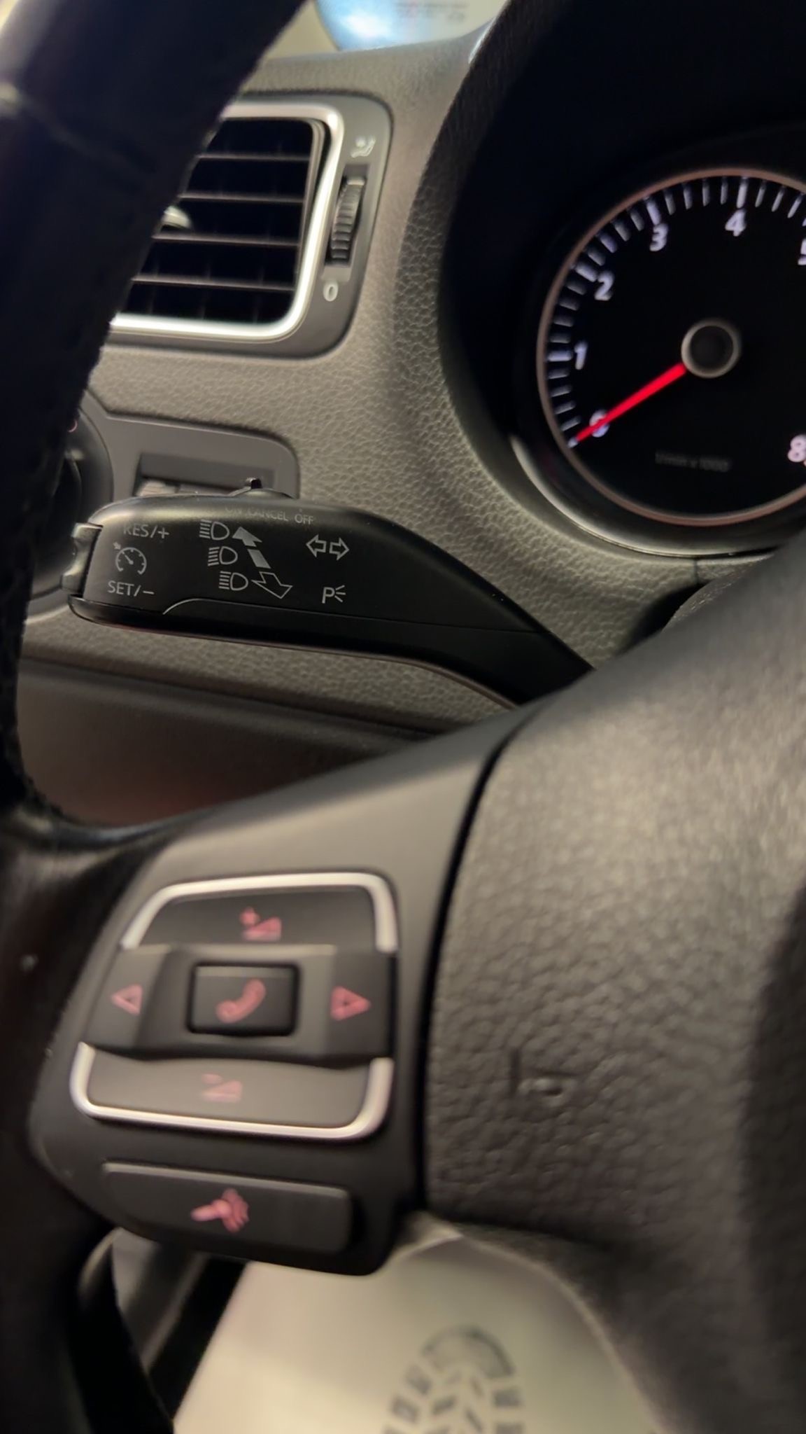 VW Polo 1.2 TSI Comfortline-image-10