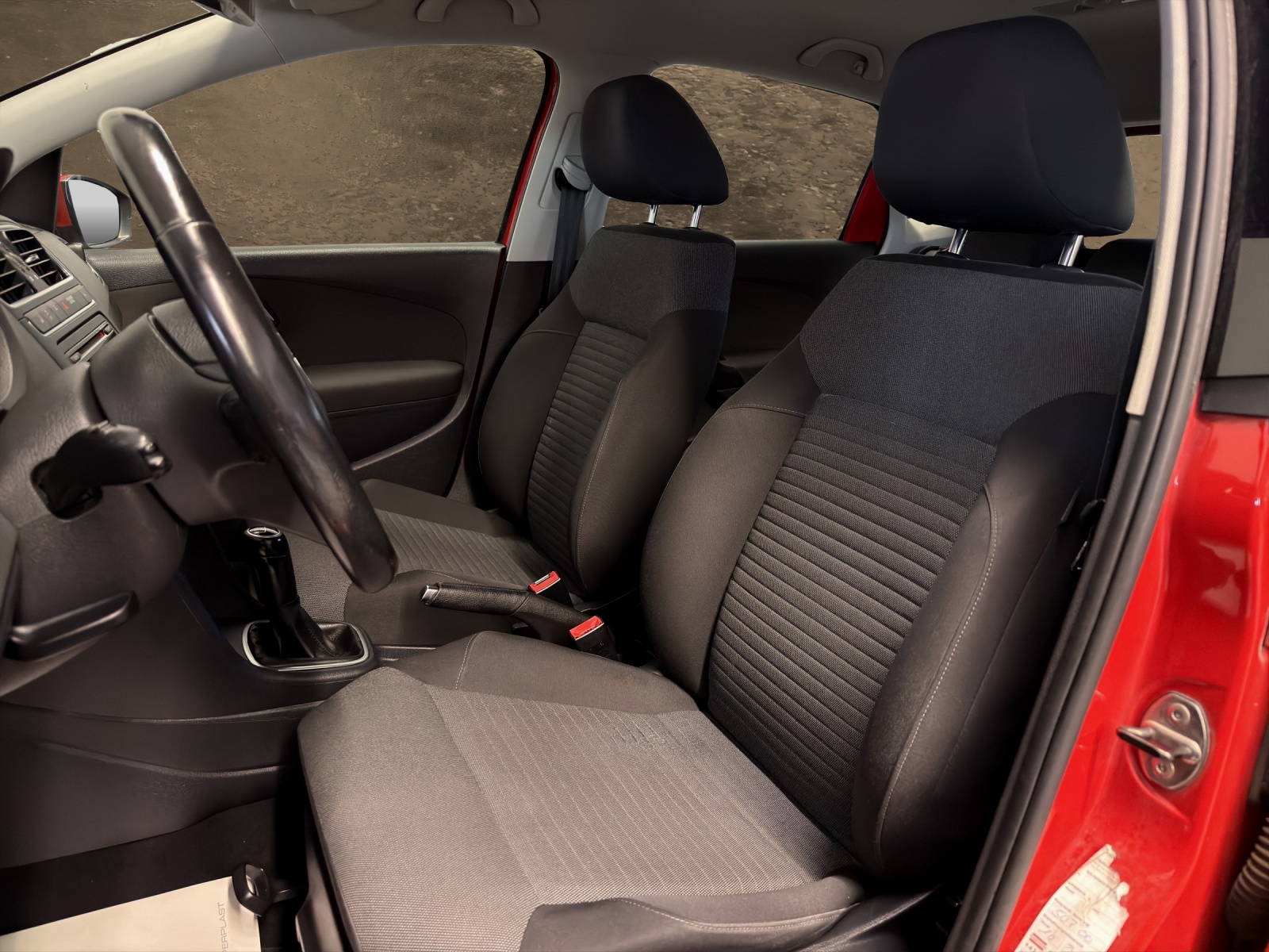 VW Polo 1.2 TSI Comfortline-image-8