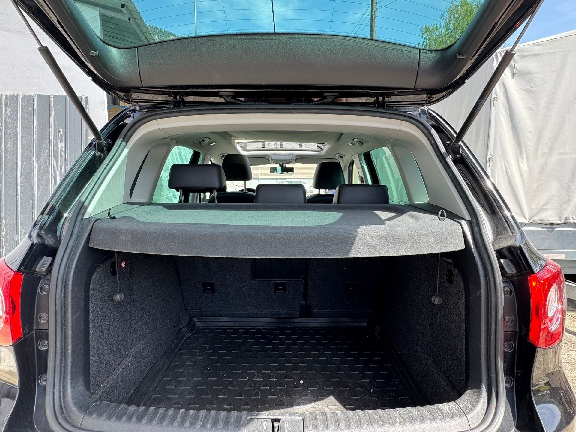 VW Tiguan 2.0 TSI Trend&Fun Tiptronic-image-15