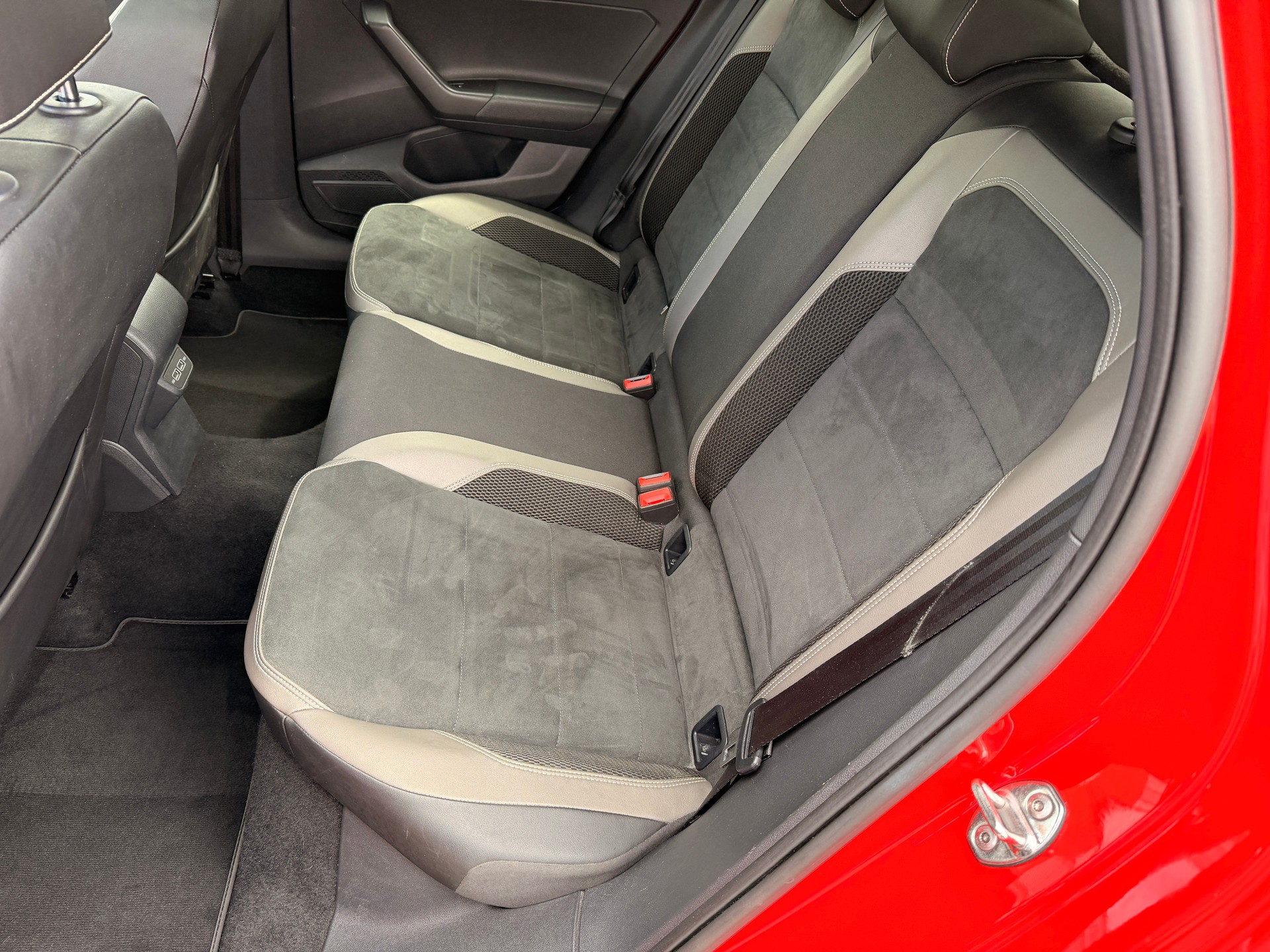 VW Polo 2.0 TSI GTI DSG-image-6