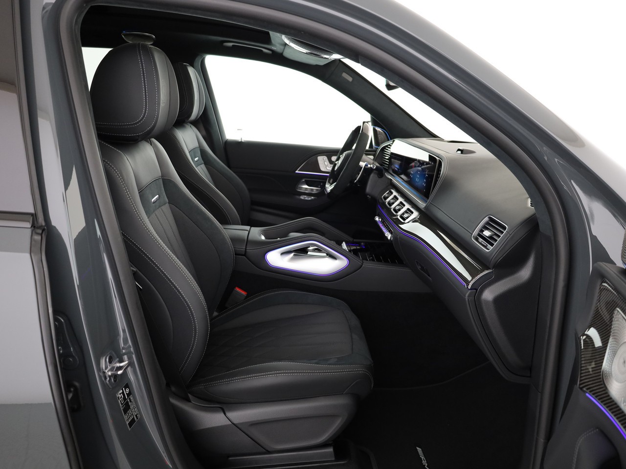 MERCEDES-BENZ GLS 63 AMG 4Matic + 9G-Tronic-image-10