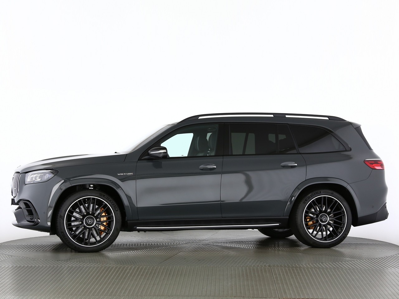 MERCEDES-BENZ GLS 63 AMG 4Matic + 9G-Tronic-showroom-element-2