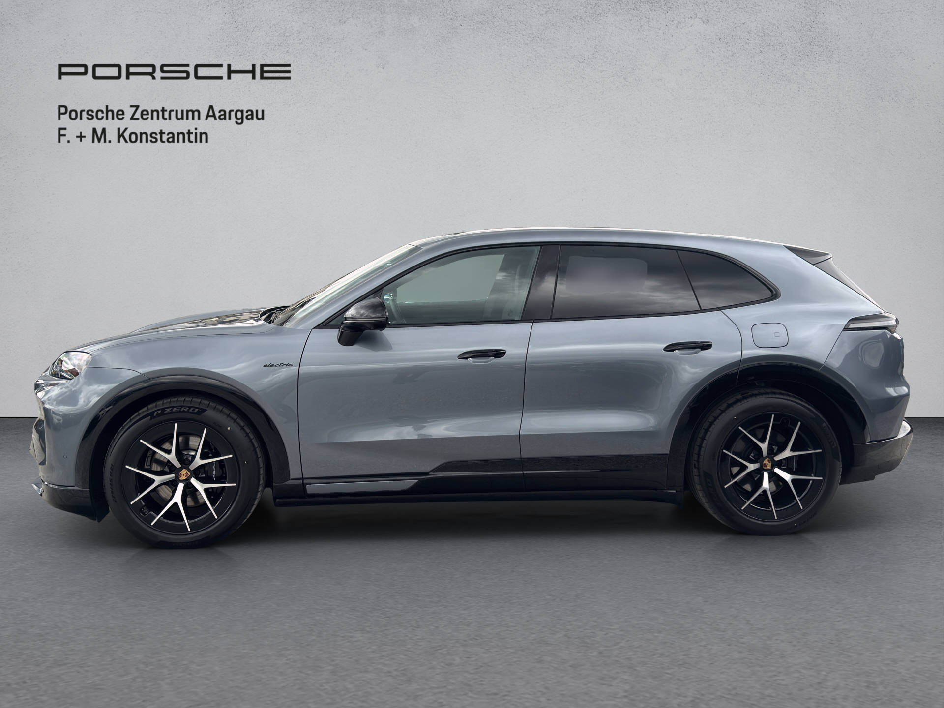 PORSCHE Cayenne Electric-image-2