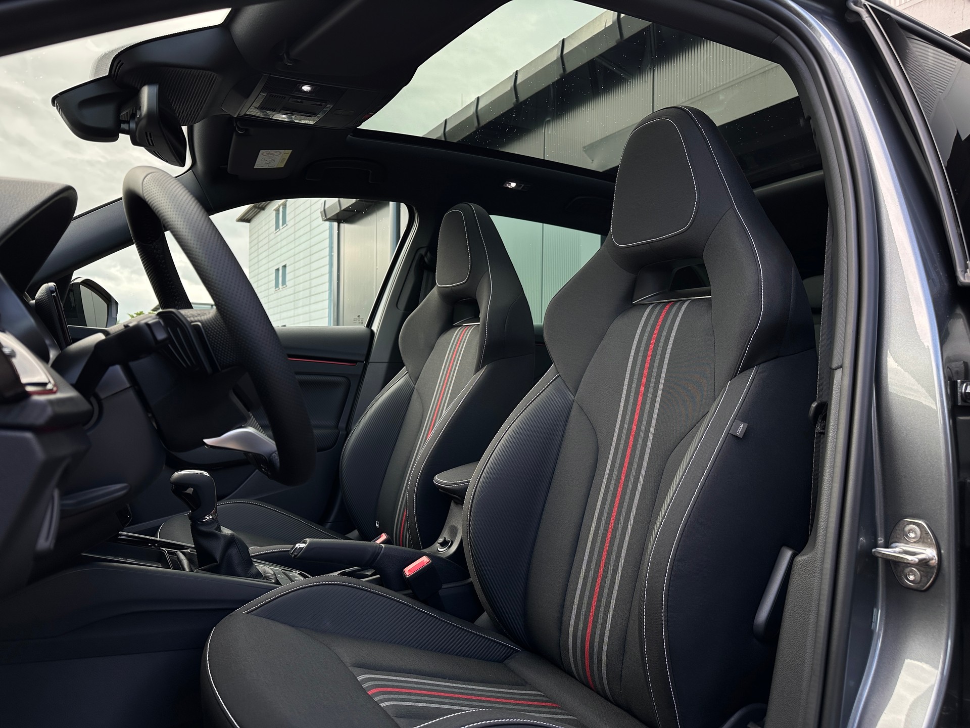 SKODA Scala 1.5 TSI Monte Carlo DSG-image-9