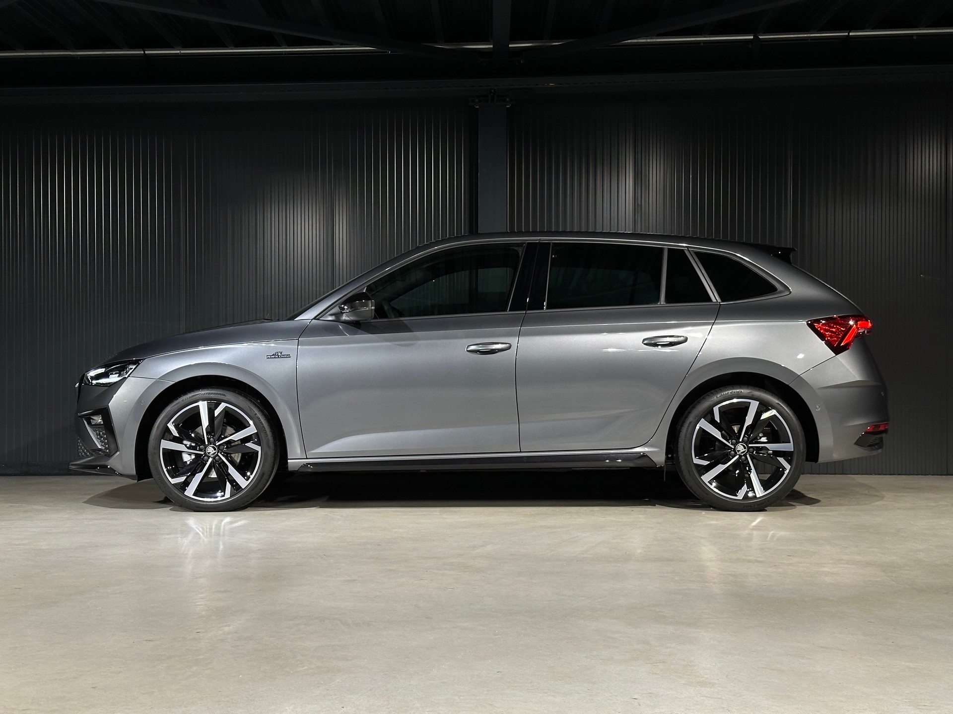 SKODA Scala 1.5 TSI Monte Carlo DSG-image-8