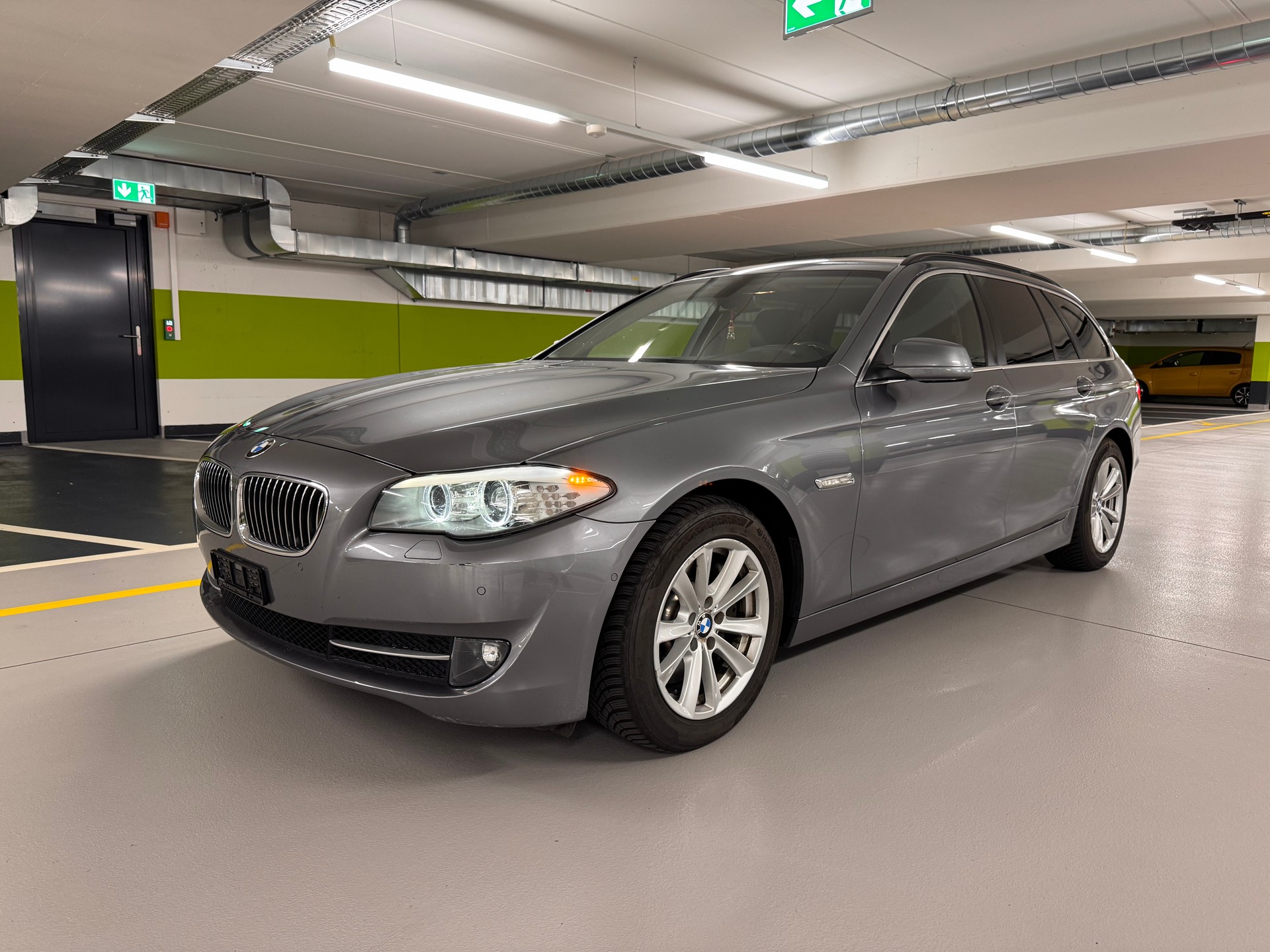 BMW 530d xDrive Touring Steptronic