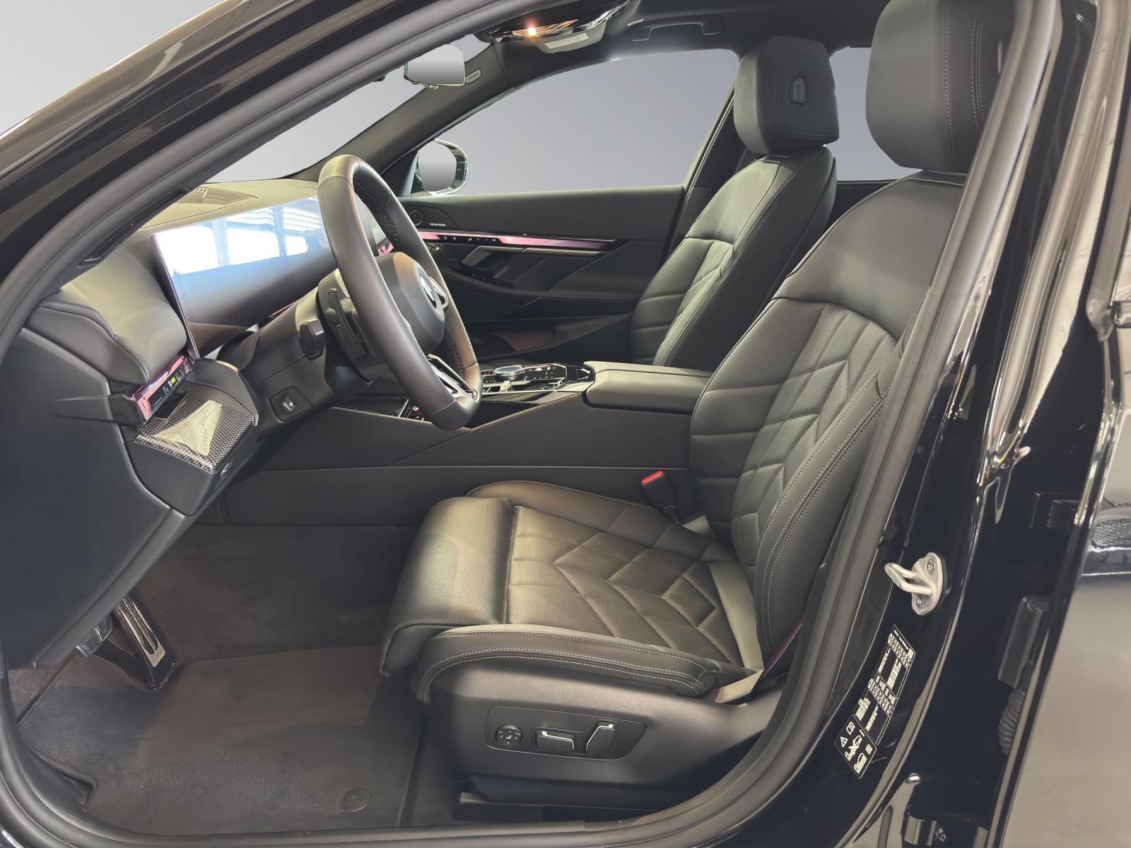 BMW 520d xDrive Touring-image-5