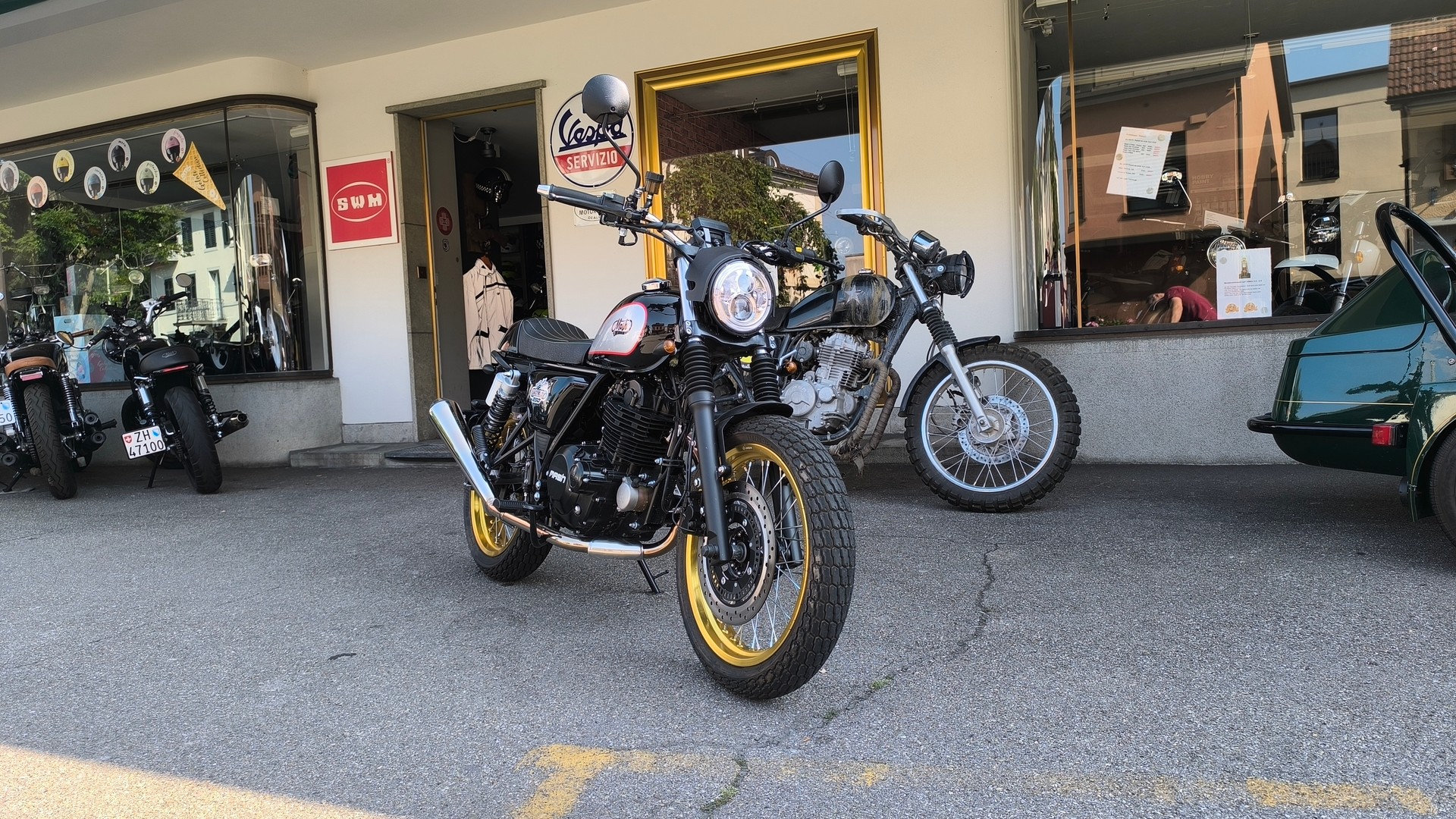 MASH 250 Dirt Track-image-1