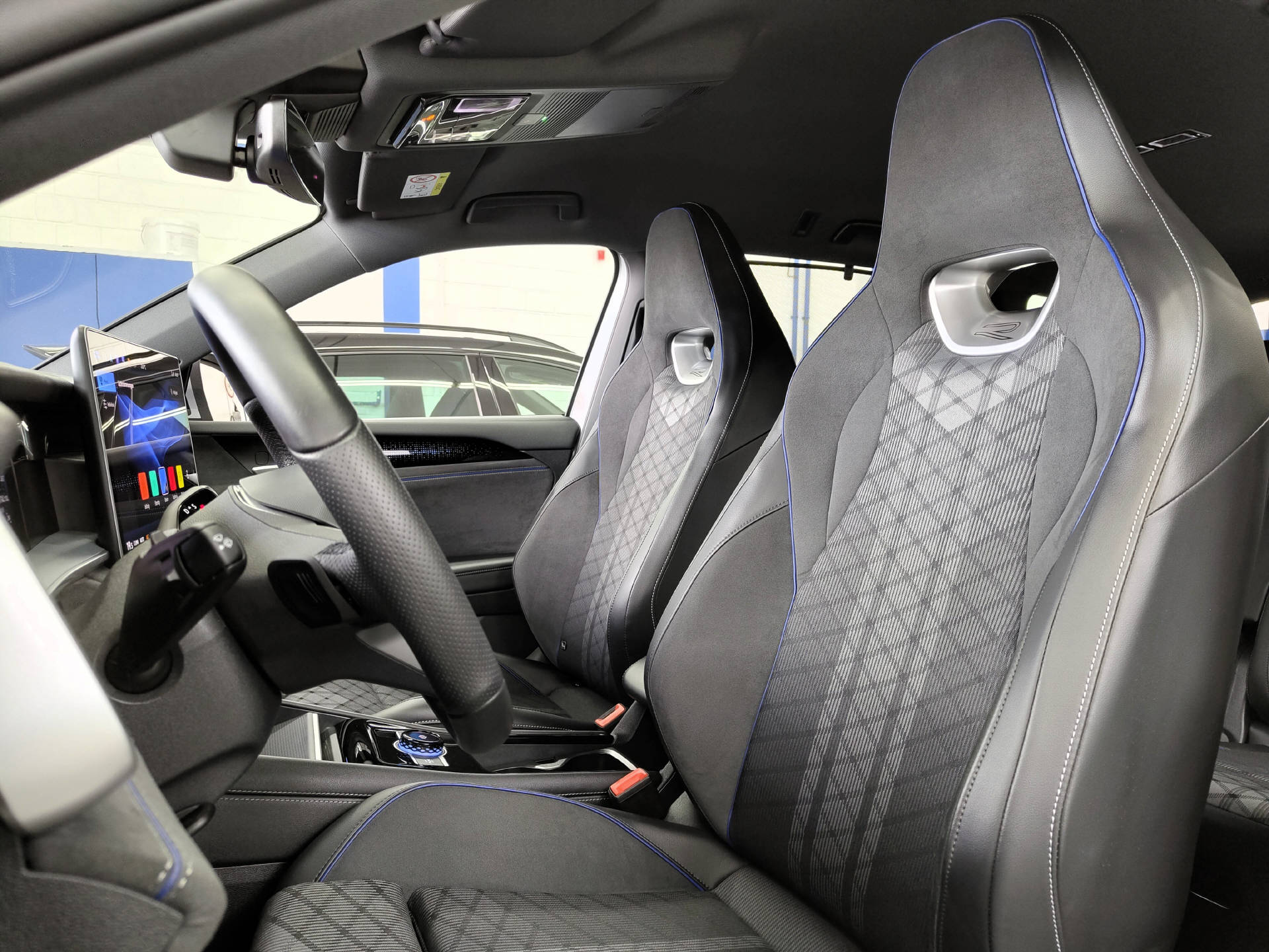 VW Tayron 2.0 TSI R-Line DSG 4Motion-image-5