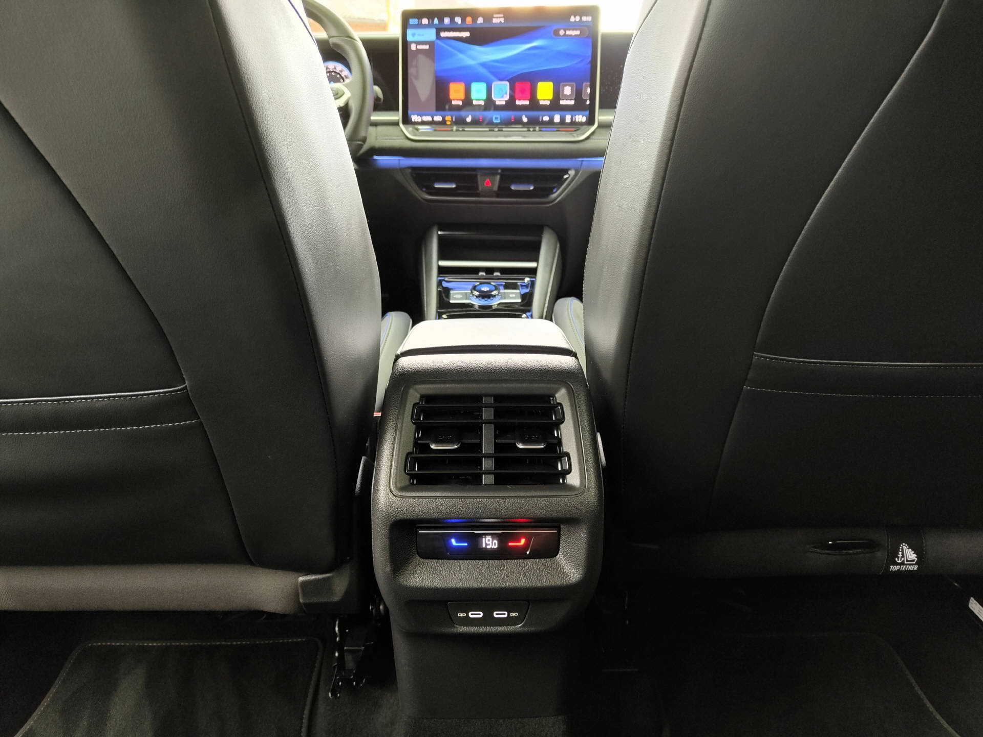 VW Tayron 2.0 TSI R-Line DSG 4Motion-image-13