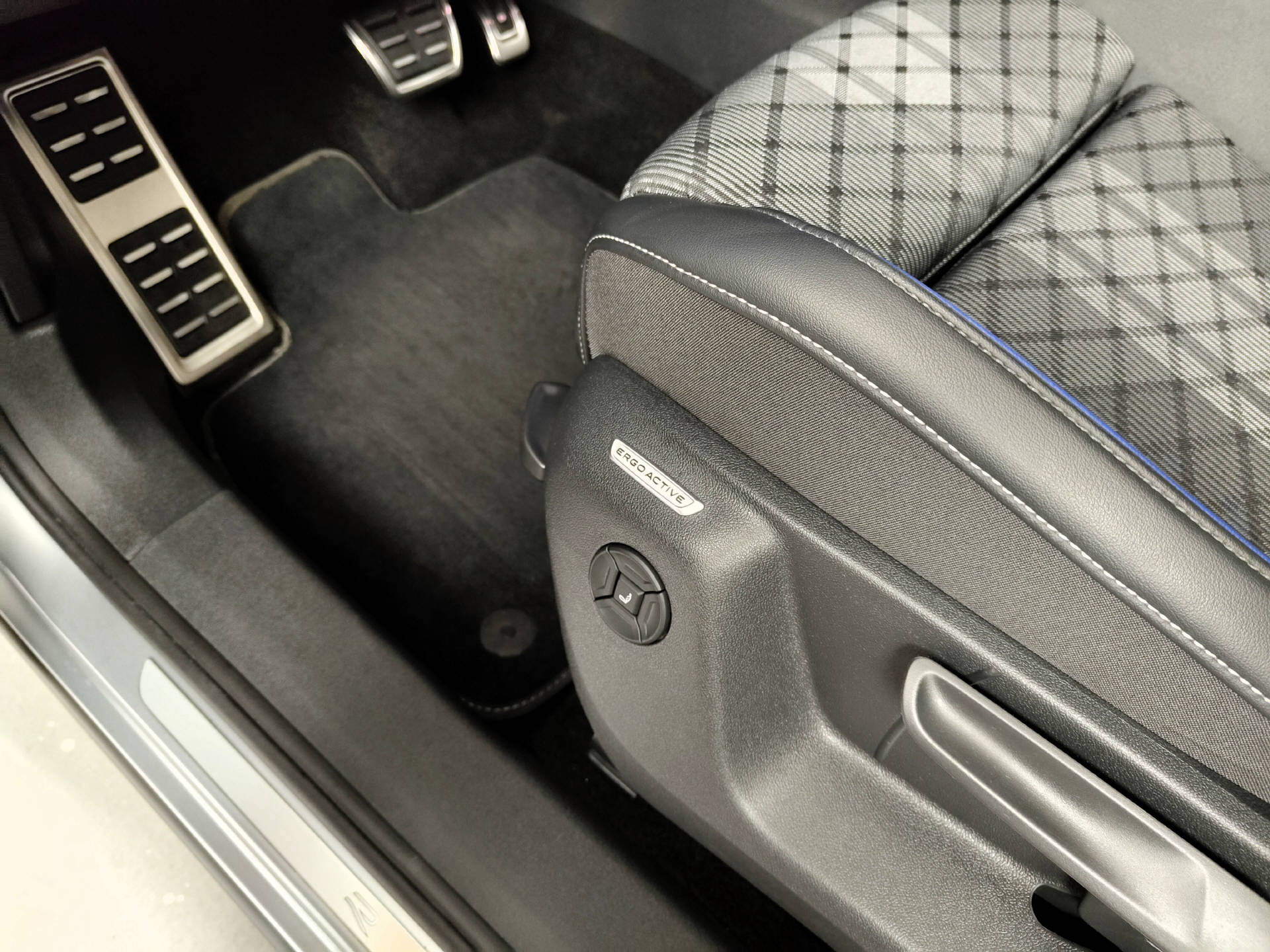 VW Tayron 2.0 TSI R-Line DSG 4Motion-image-11