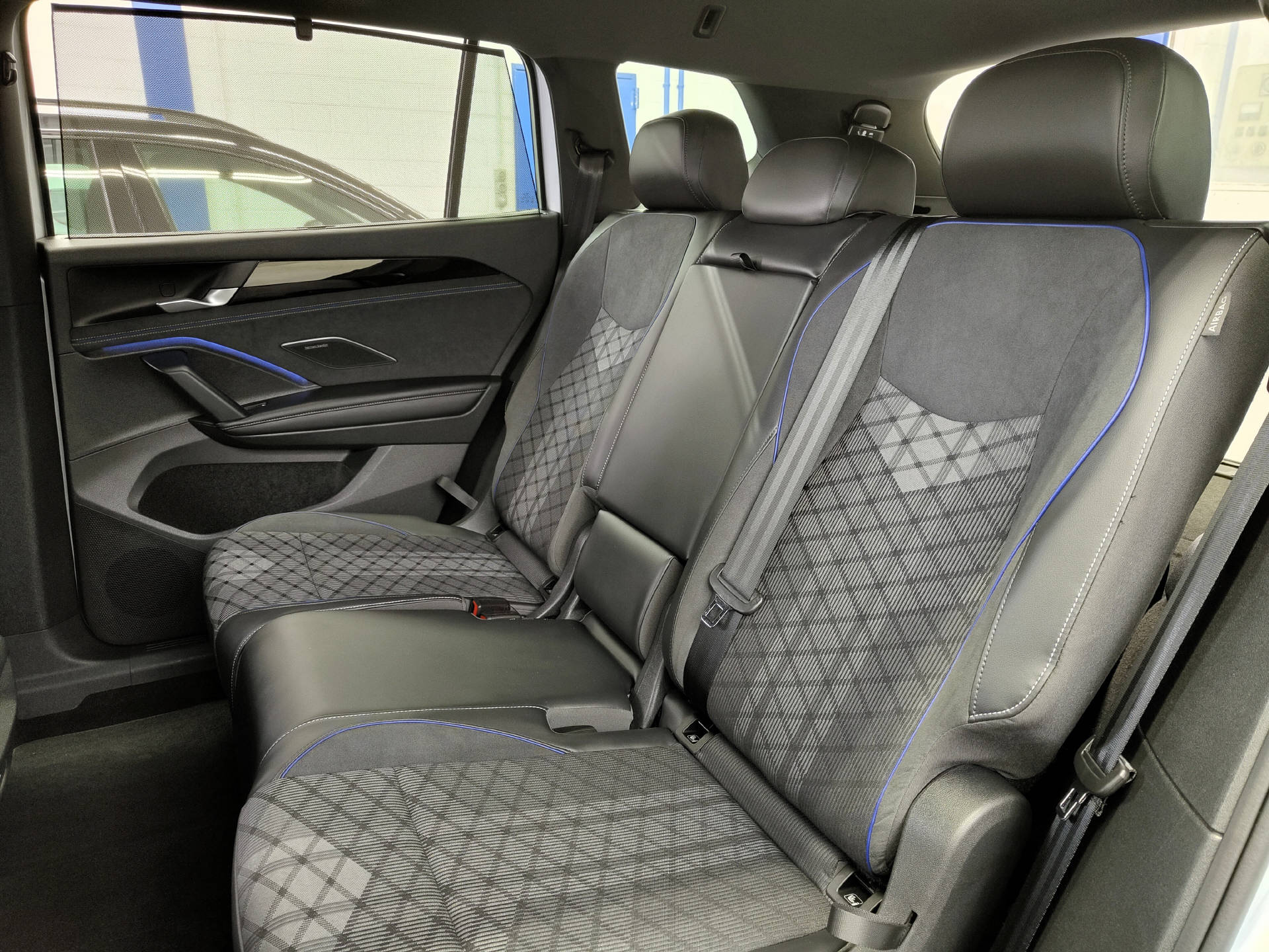 VW Tayron 2.0 TSI R-Line DSG 4Motion-image-6