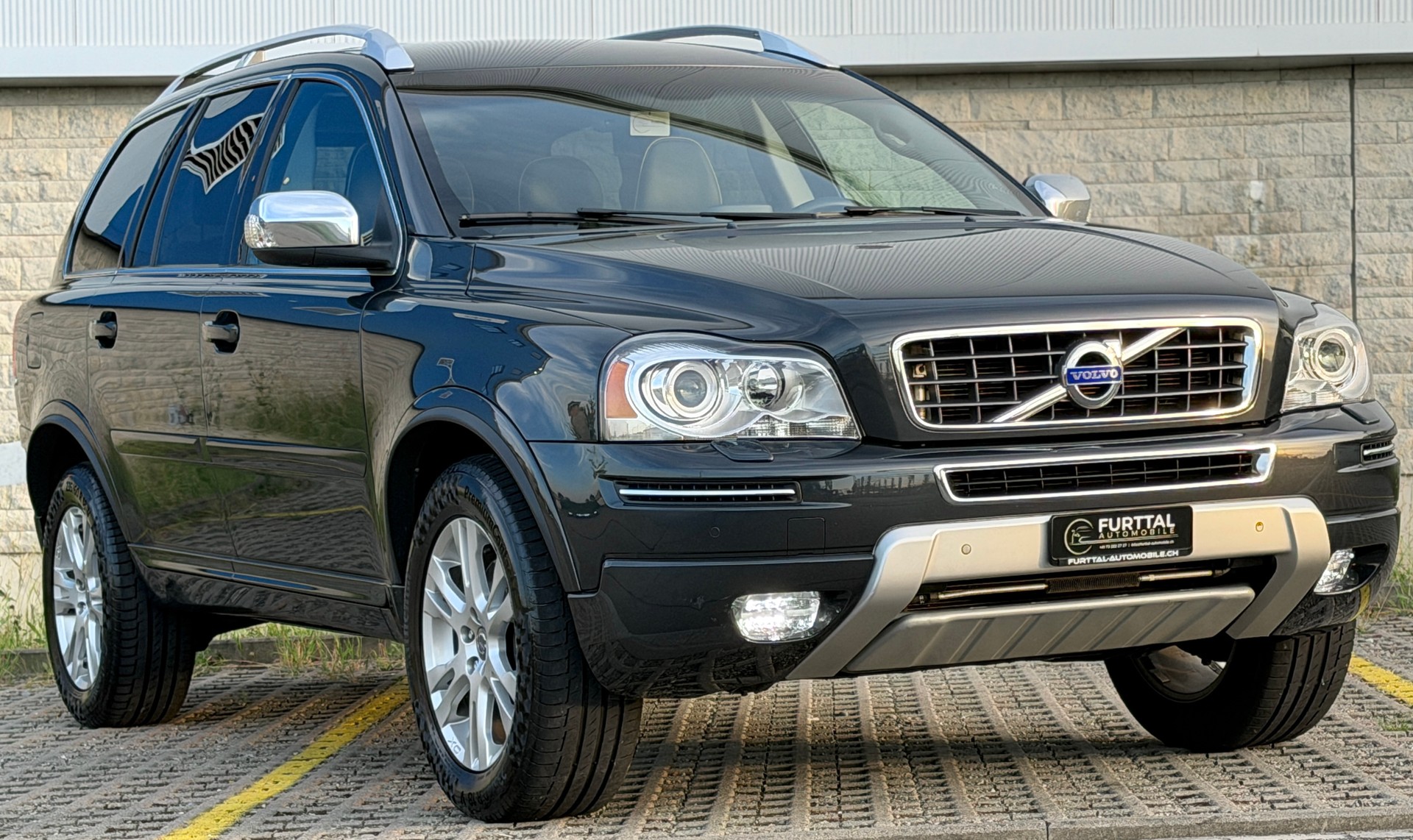 VOLVO XC90 D5 AWD Summum Geartronic-showroom-element-1
