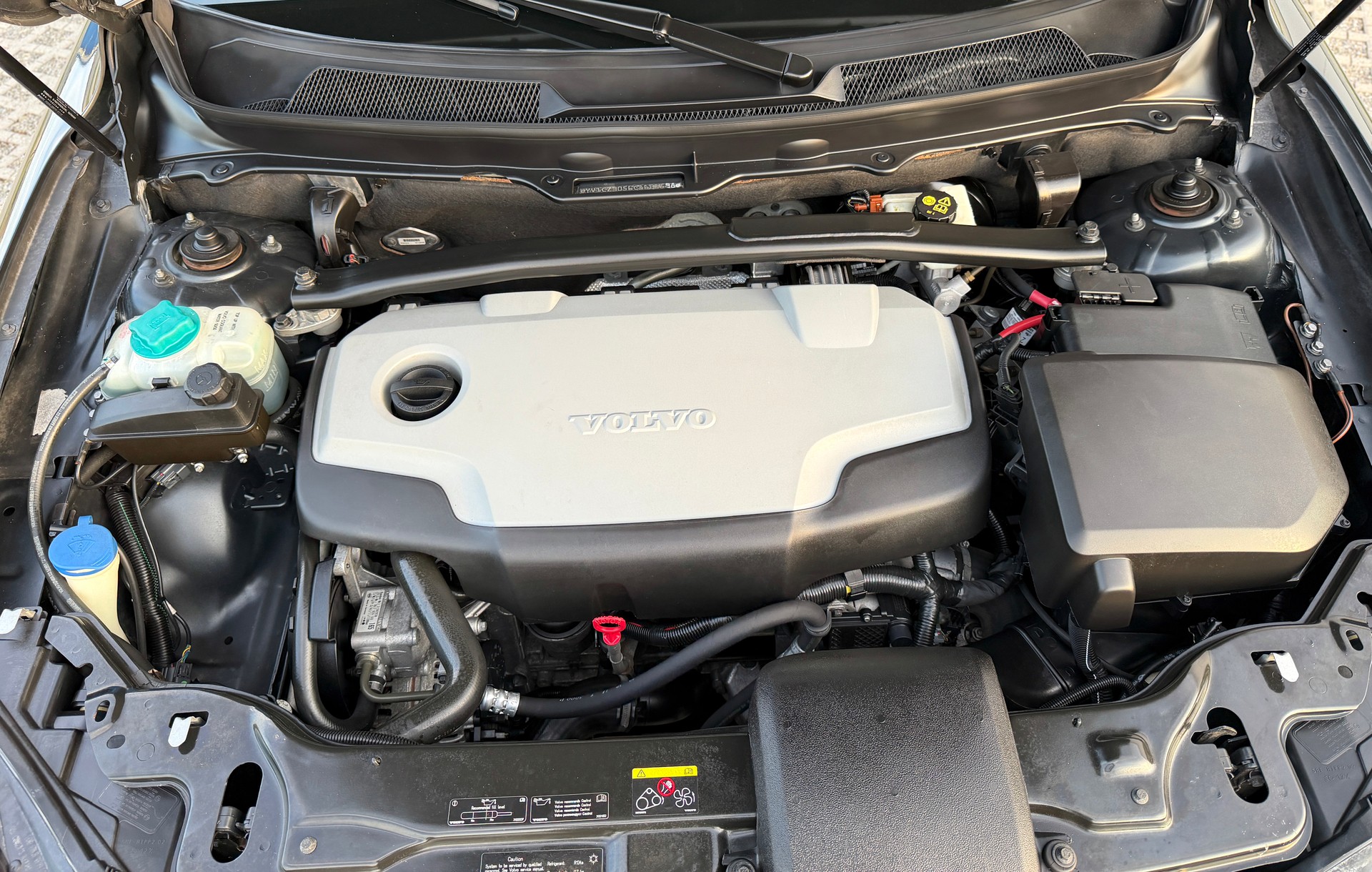 VOLVO XC90 D5 AWD Summum Geartronic-image-10