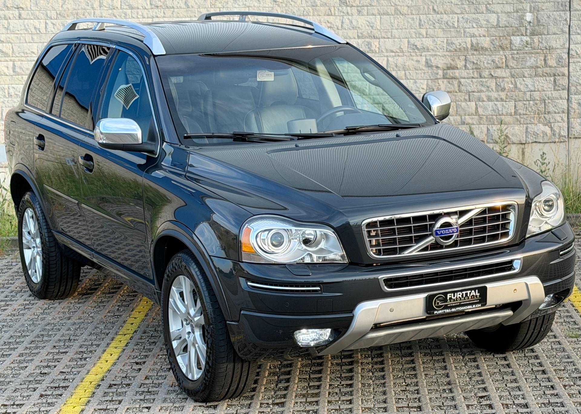 VOLVO XC90 D5 AWD Summum Geartronic-showroom-element-2