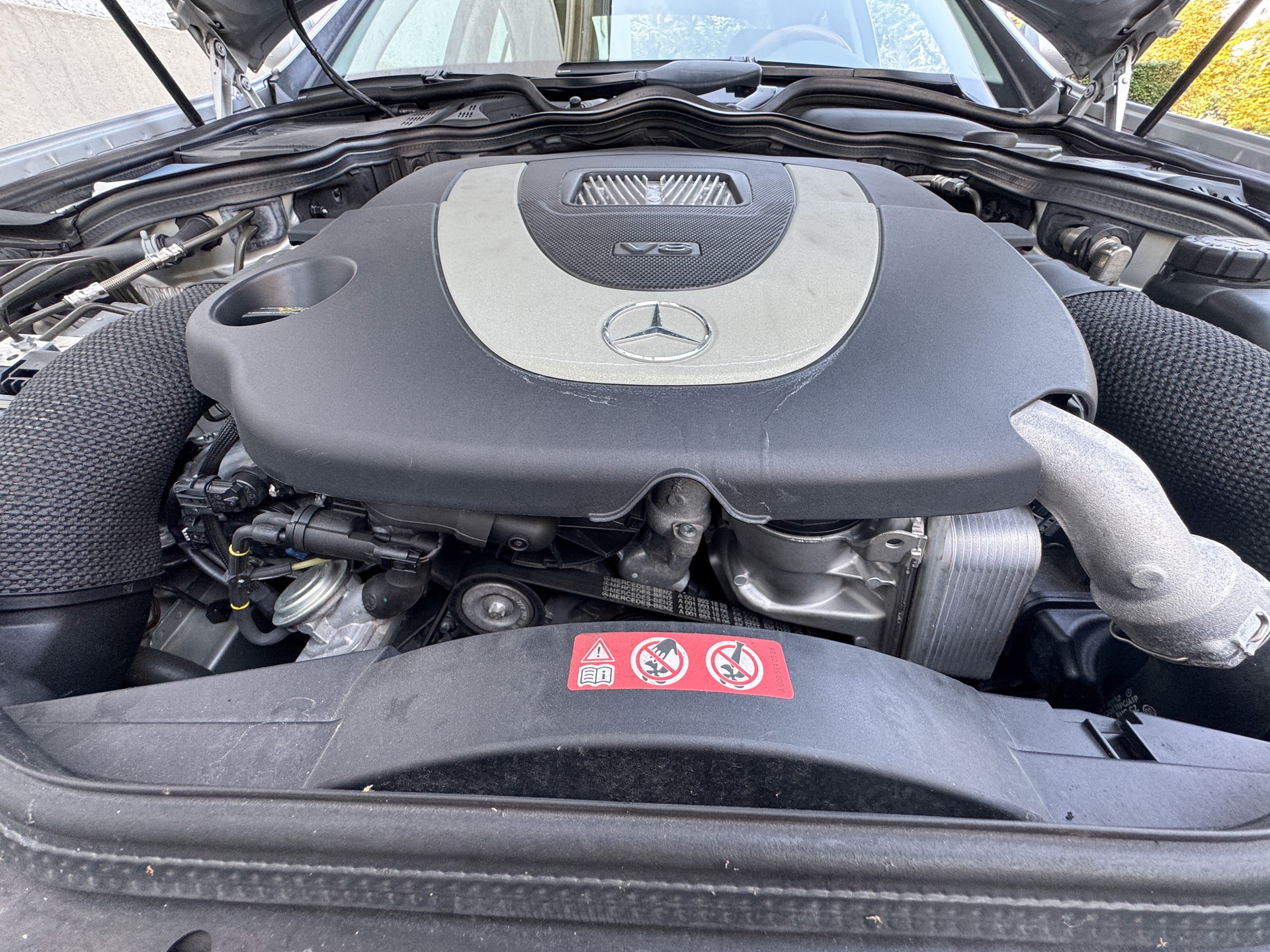 MERCEDES-BENZ CLS 500 V8-image-1