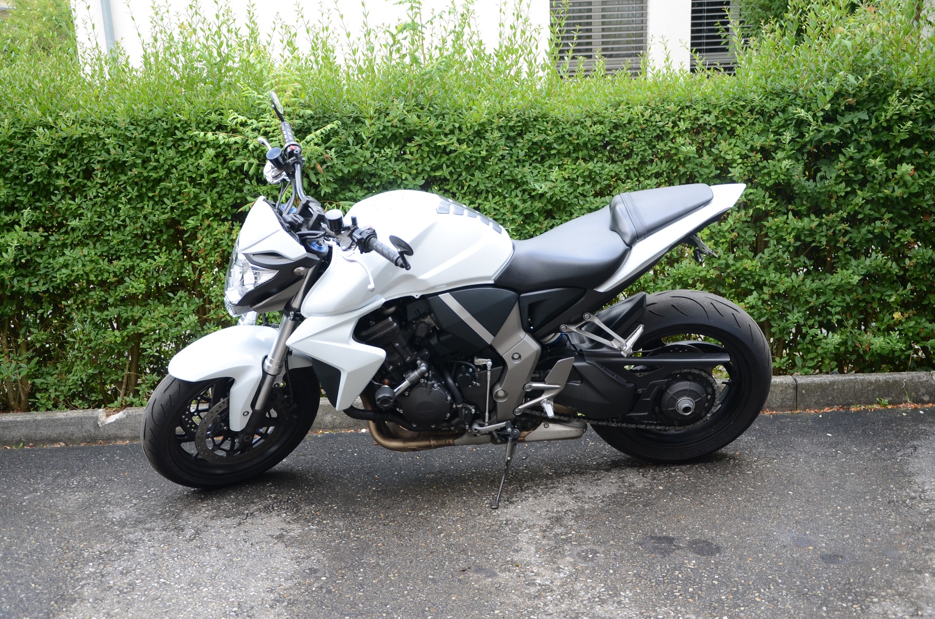 HONDA CB 1000 R ABS-image-0