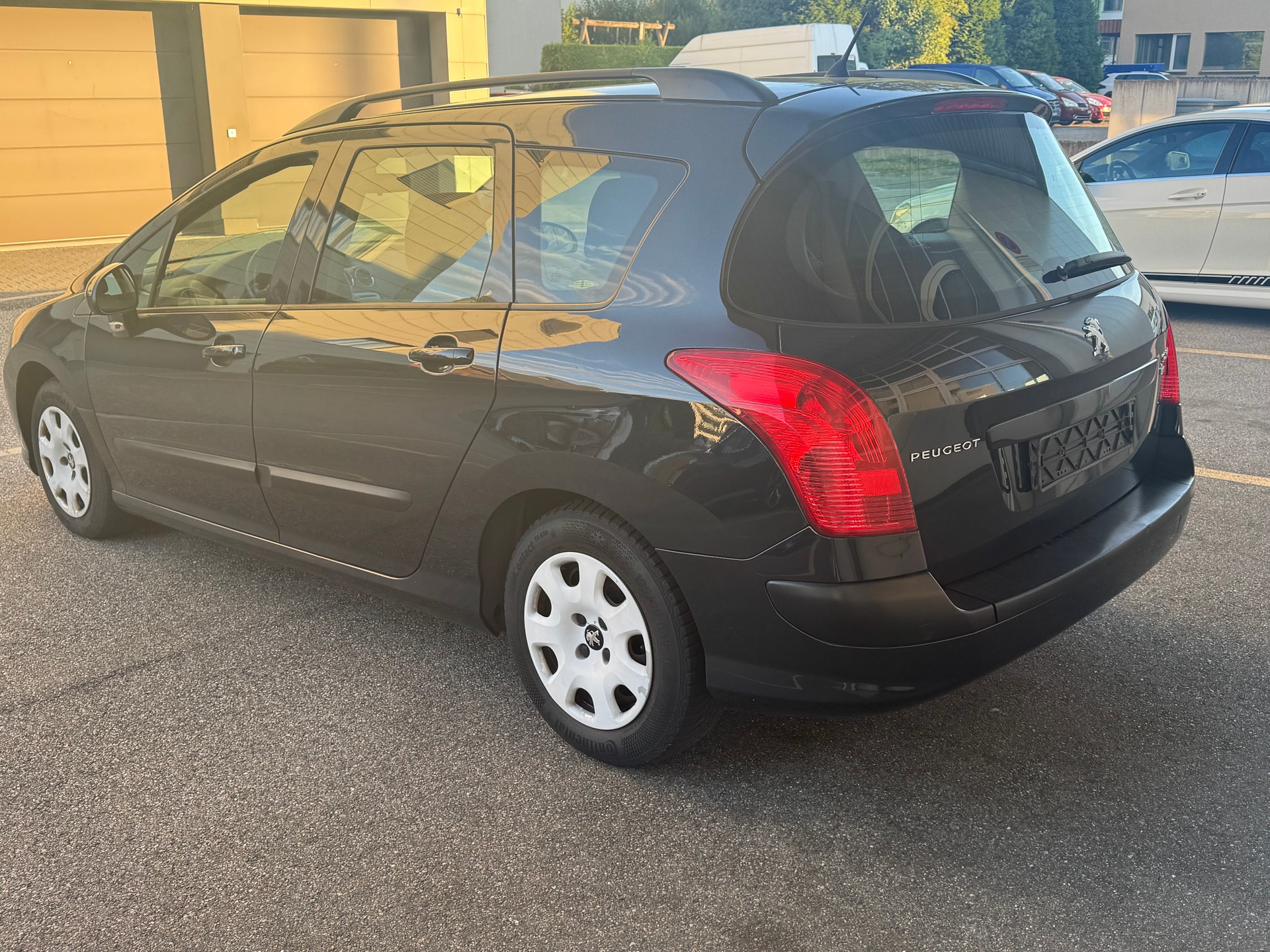 PEUGEOT 308 SW 1.6 HDI EGS6 ** ab MFK & Service **-showroom-element-2