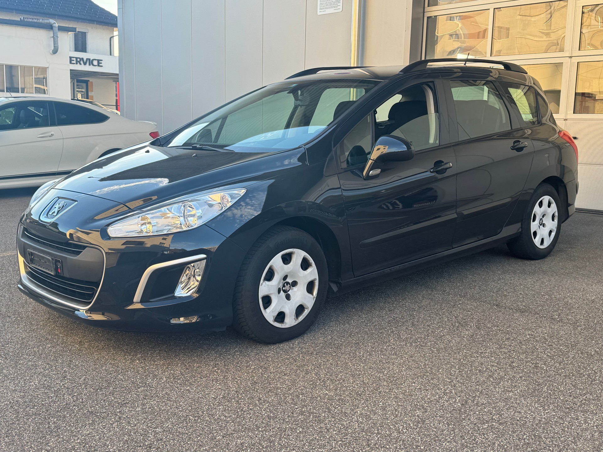 PEUGEOT 308 SW 1.6 HDI EGS6 ** ab MFK & Service **-showroom-element-3