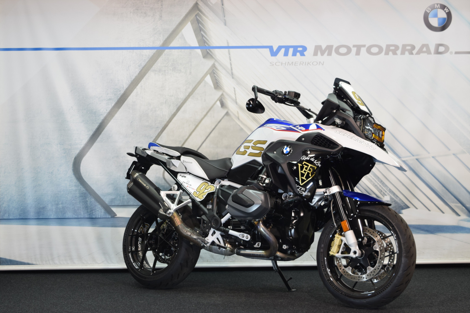 BMW R 1250 GS HP inkl. Rotobox Carbonräder & Remus-image-0
