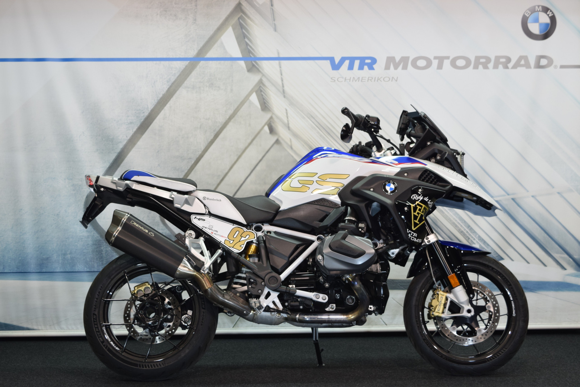 BMW R 1250 GS HP inkl. Rotobox Carbonräder & Remus-image-1