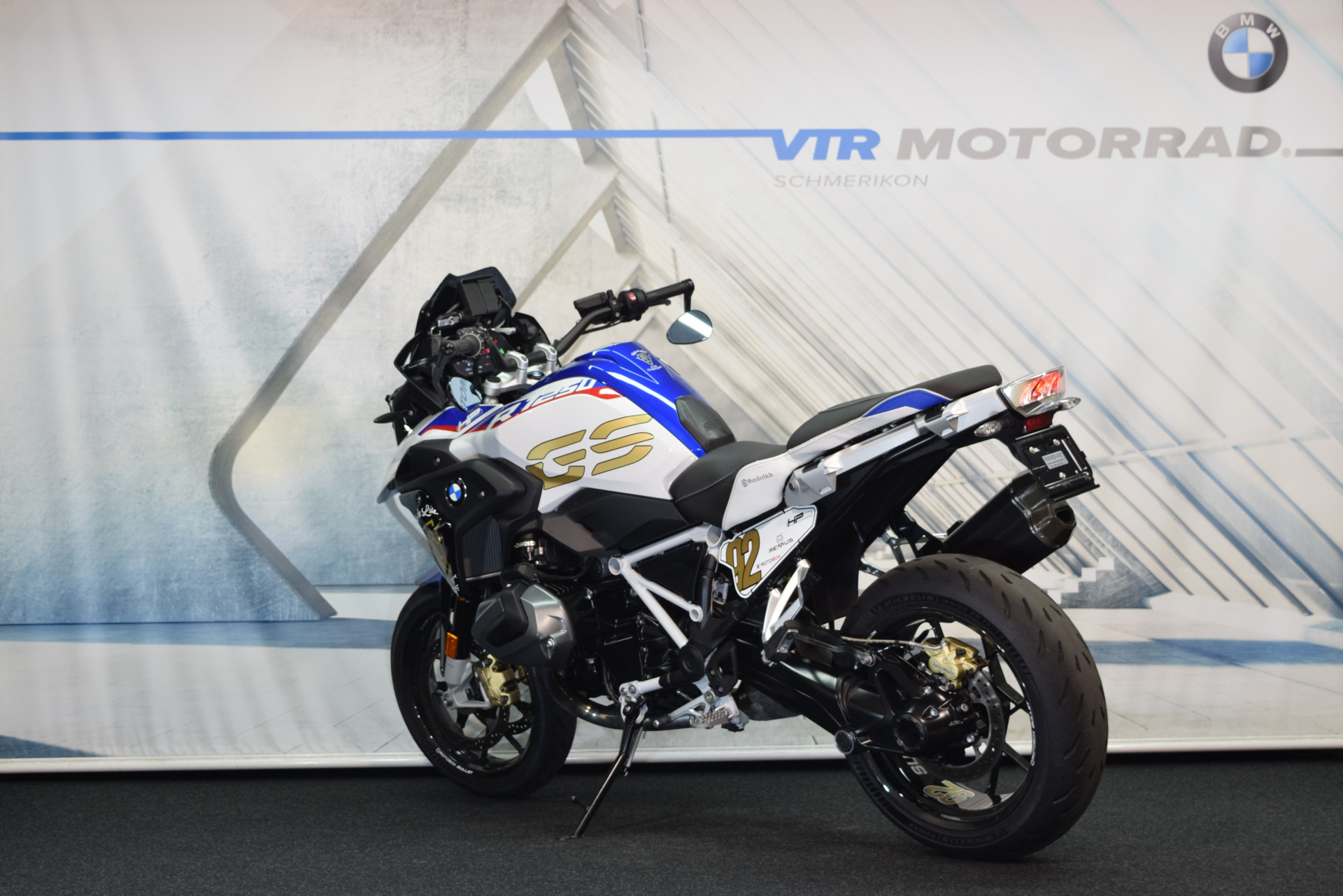 BMW R 1250 GS HP inkl. Rotobox Carbonräder & Remus-image-3