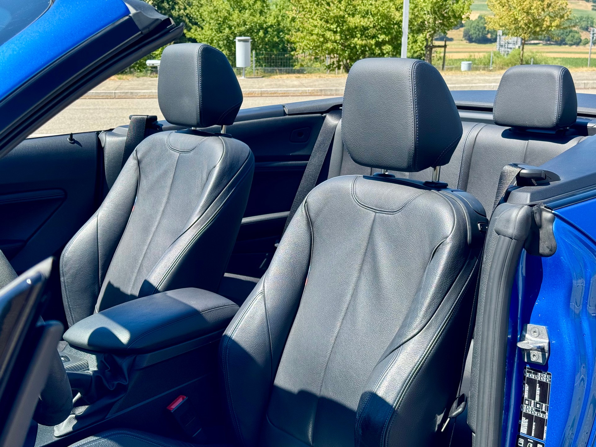 BMW M240i xDrive SAG-image-9