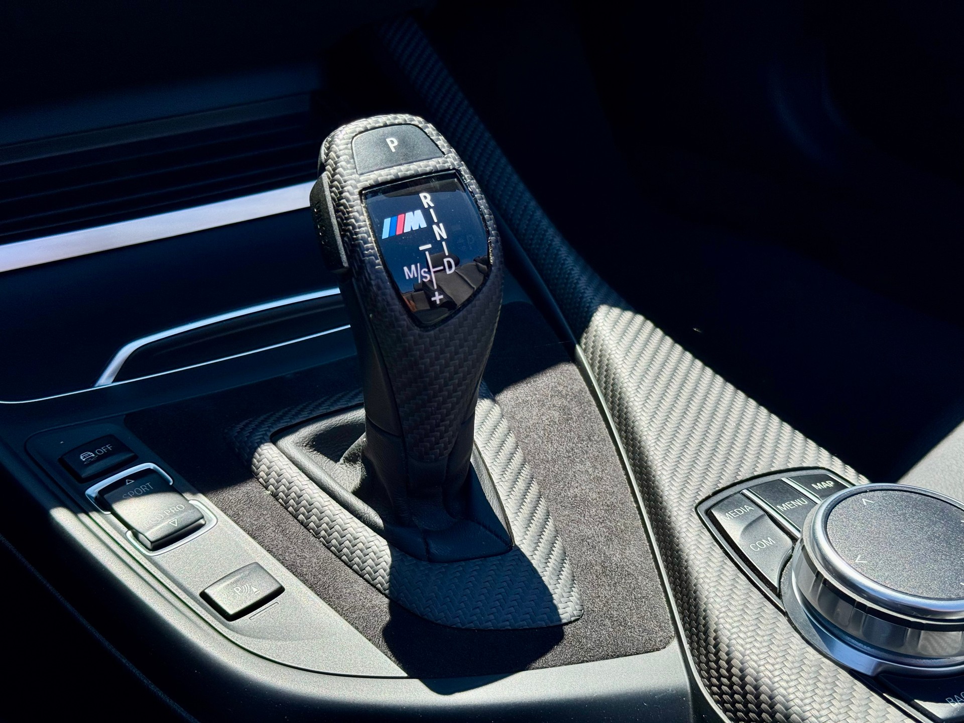 BMW M240i xDrive SAG-image-13
