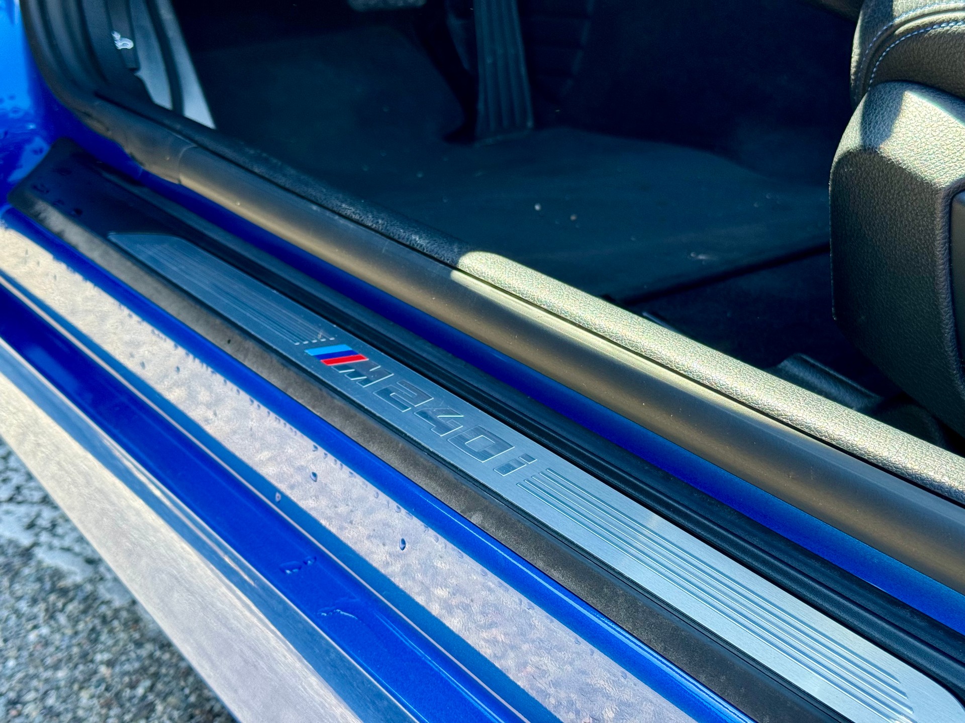 BMW M240i xDrive SAG-image-15